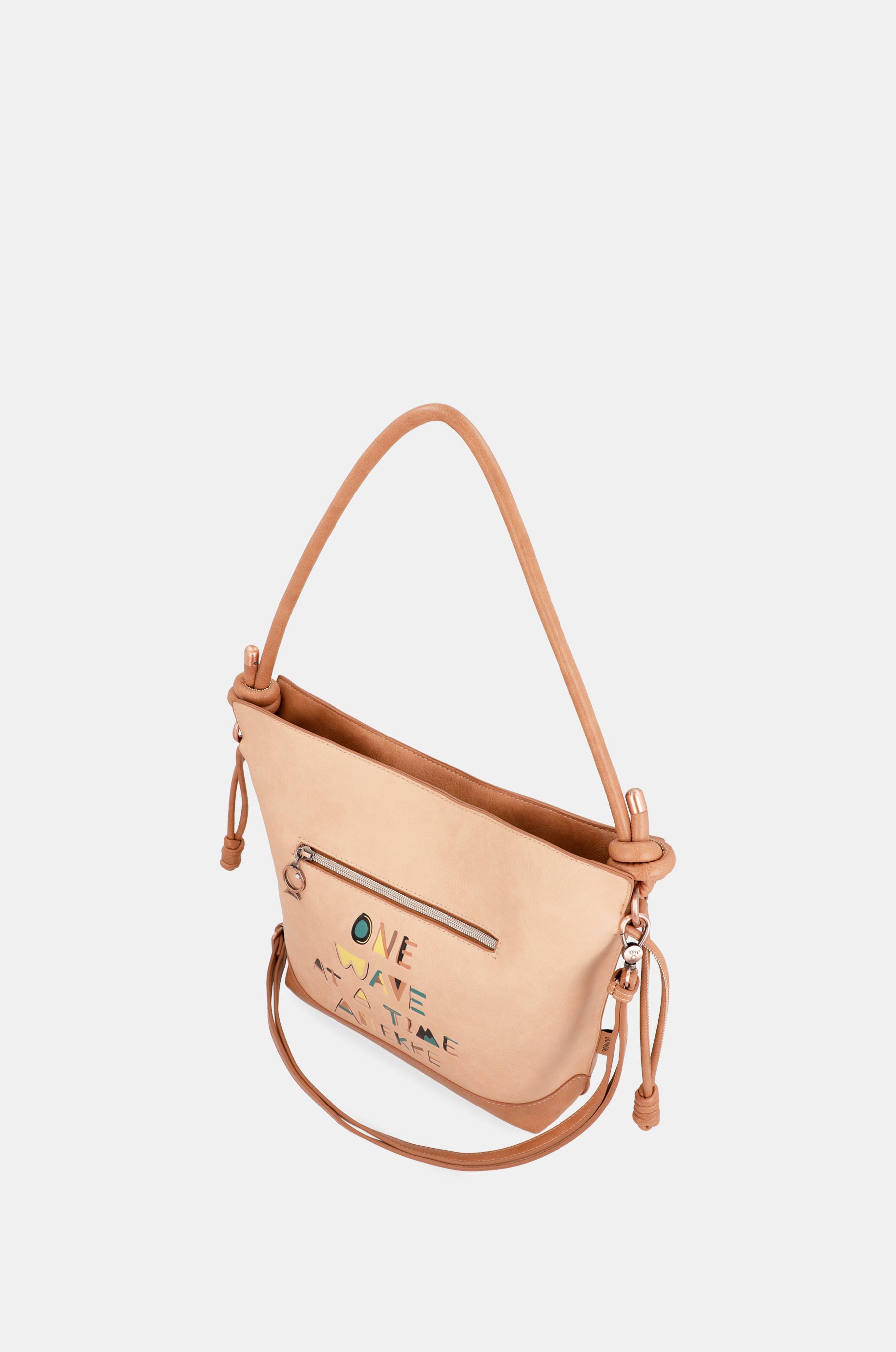 Sac à bandoulière au lever du soleil avec bandoulière