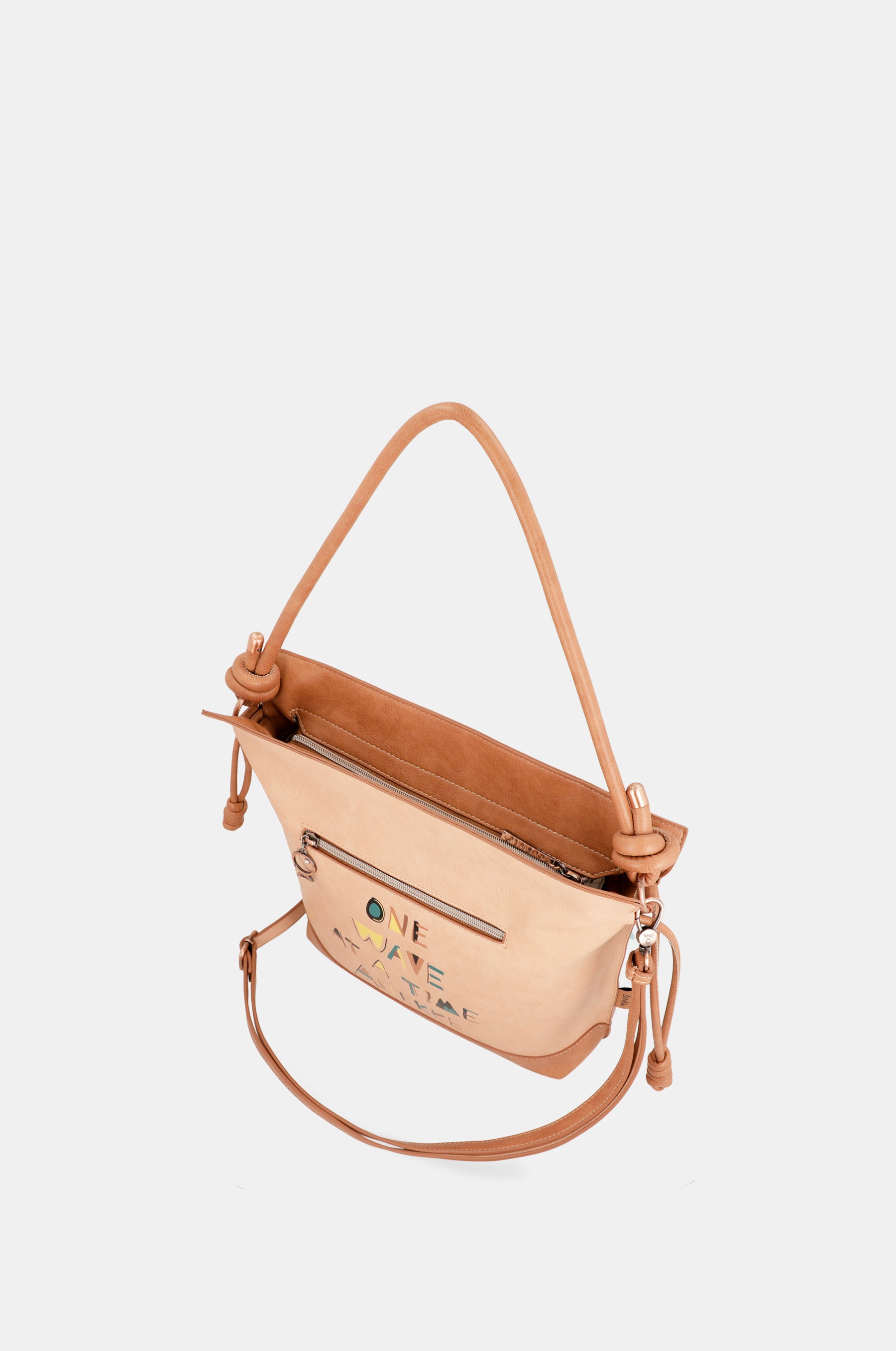 Sac à bandoulière au lever du soleil avec bandoulière