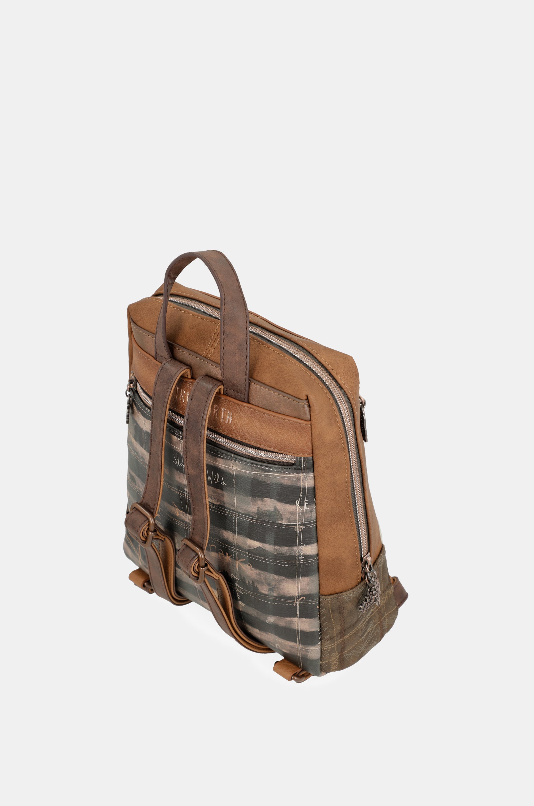 Le sac à dos de la forêt pour les poussettes
