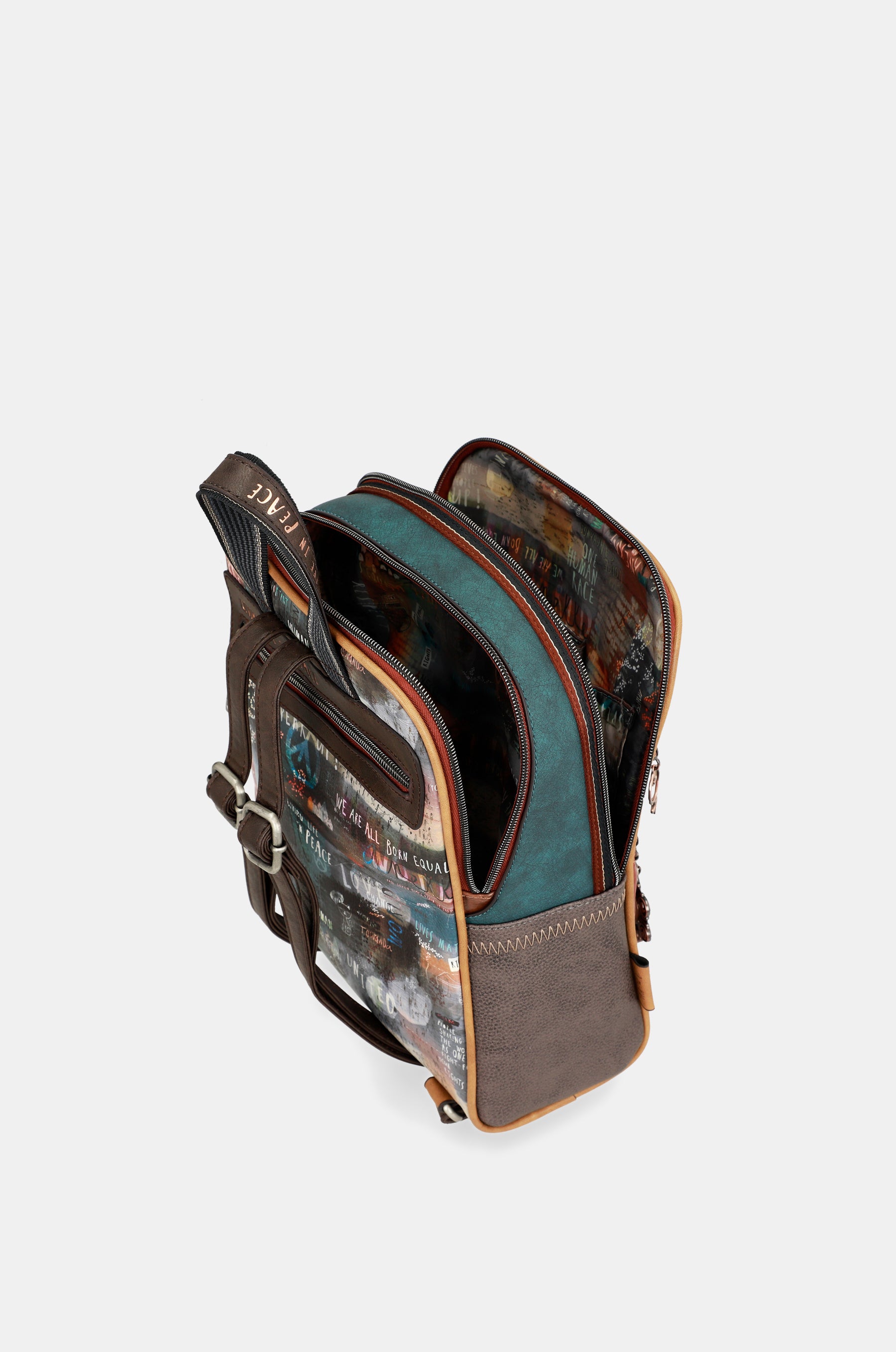 Respecter le sac à dos à double compartiment