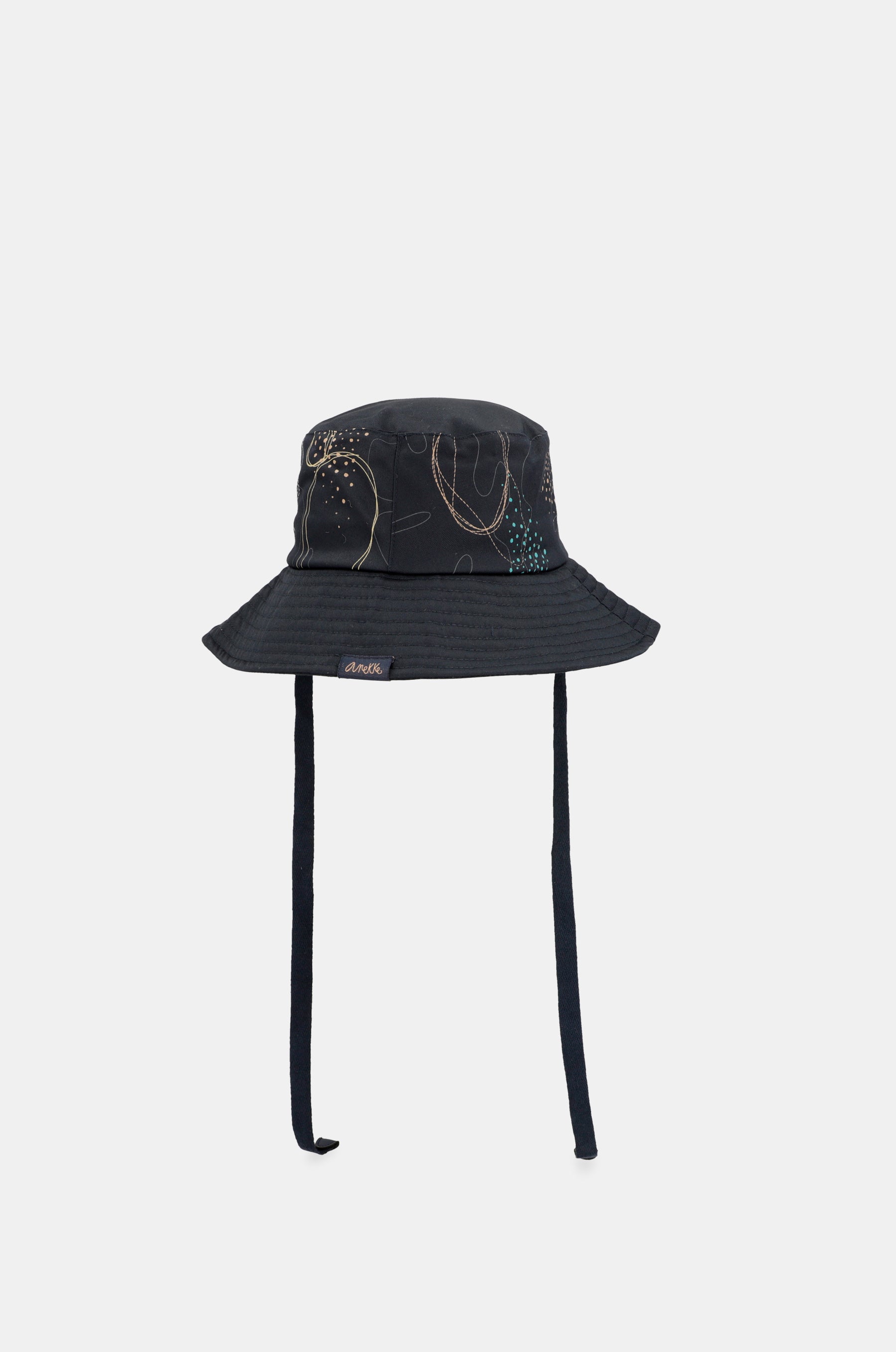 L'amour des femmes le chapeau de pêcheur de la Terre