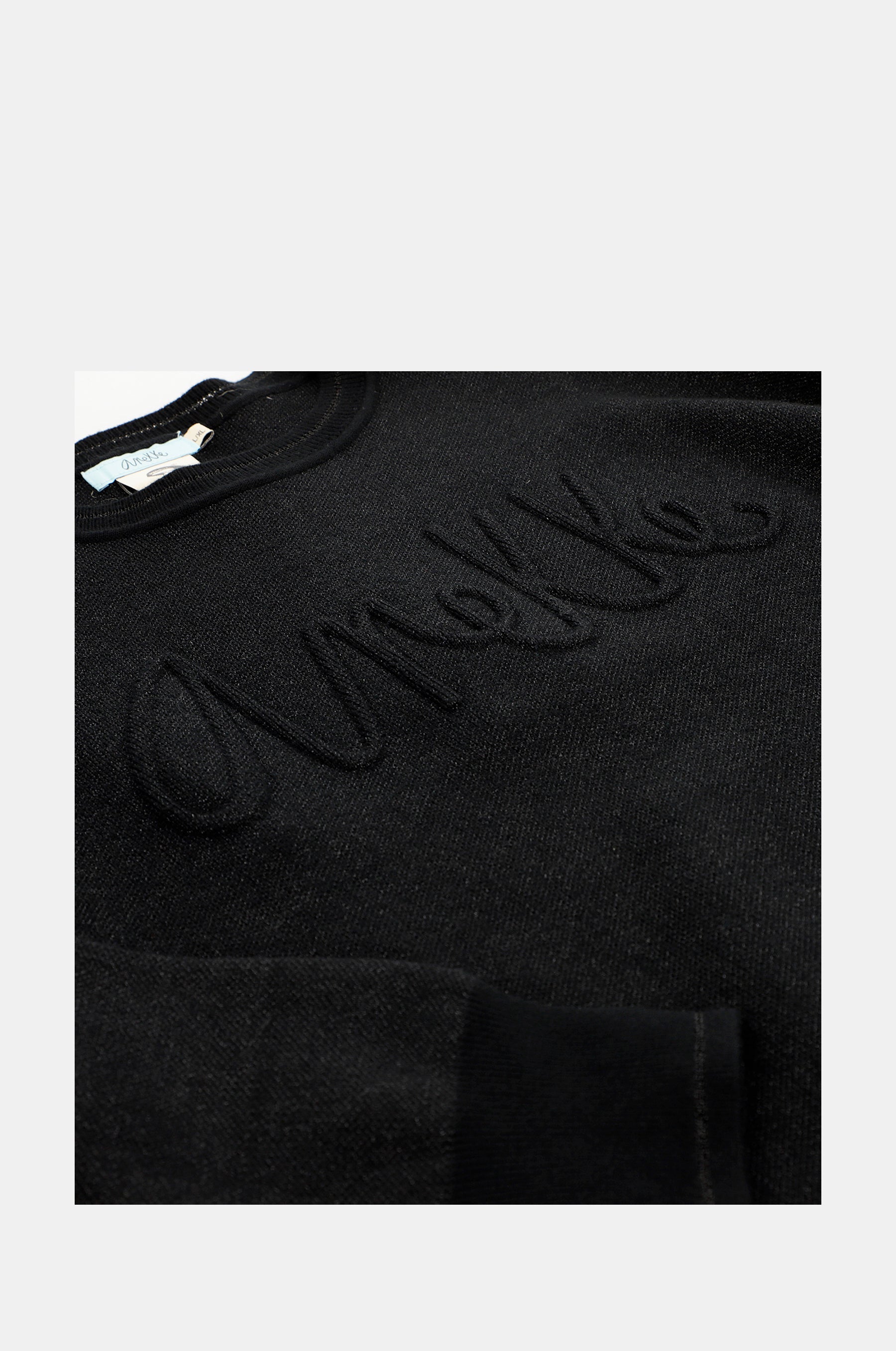 Pull Contemporary noir