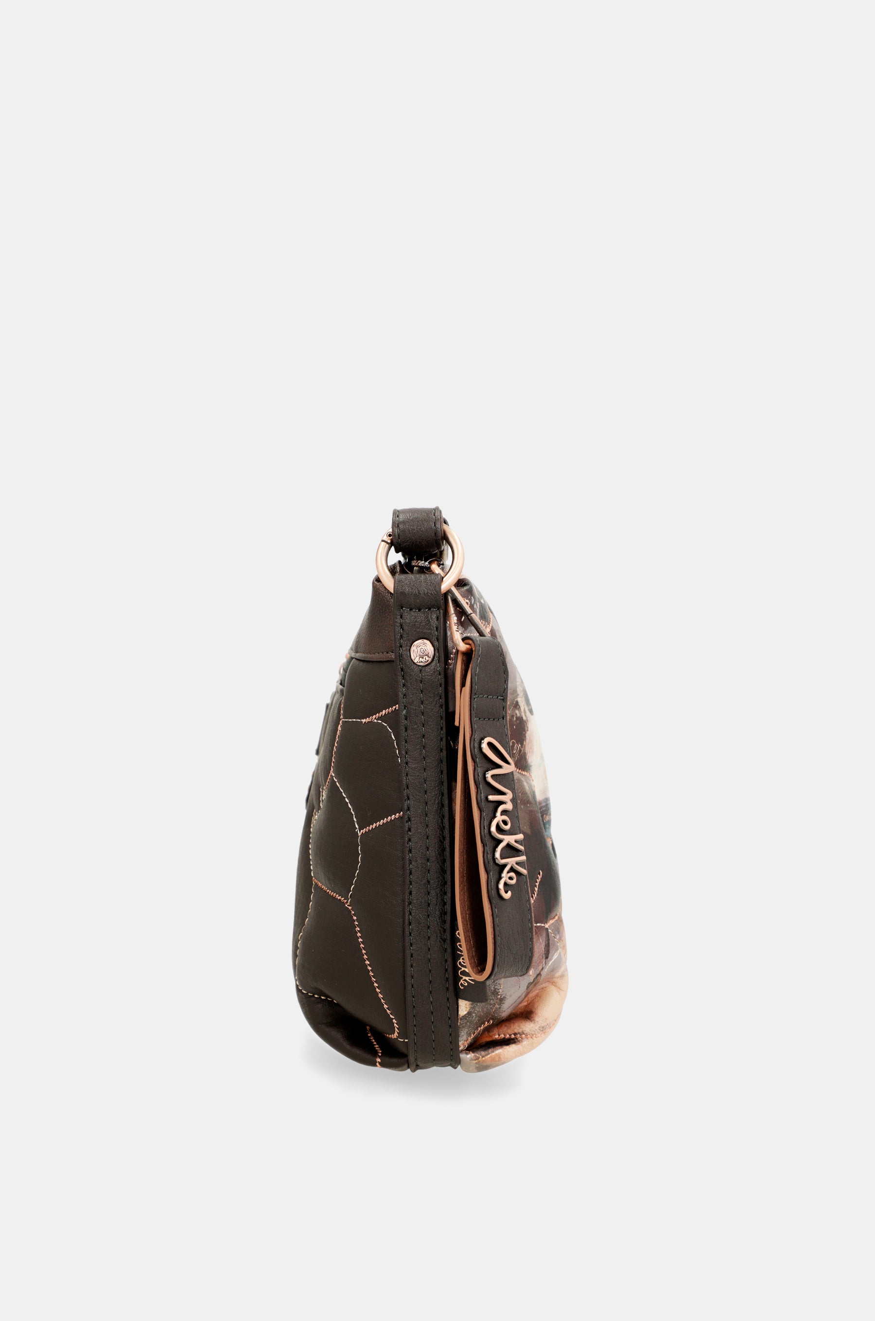 Shōen rembourré avec une poignée métallique