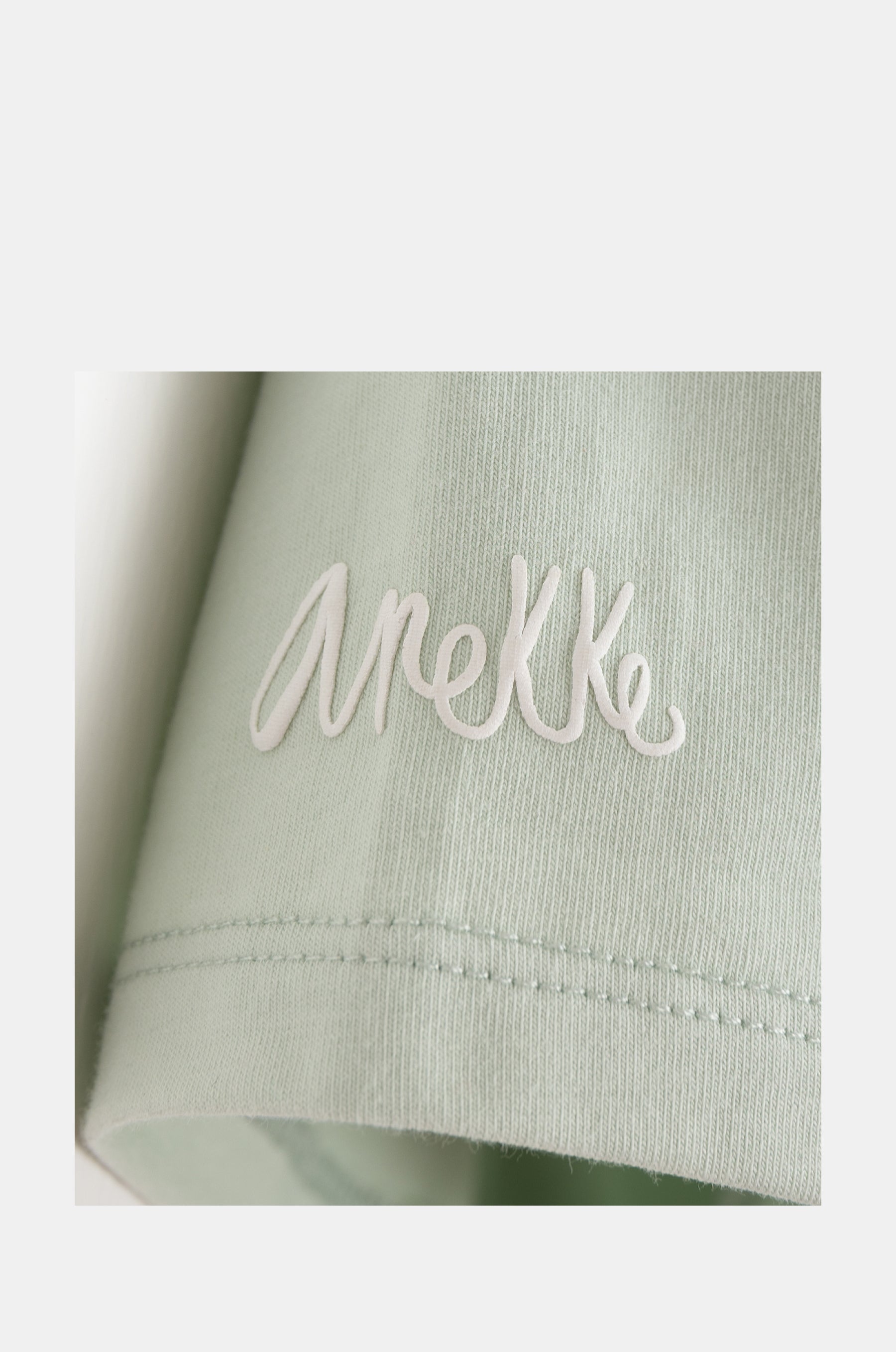 T-shirt vert studio
