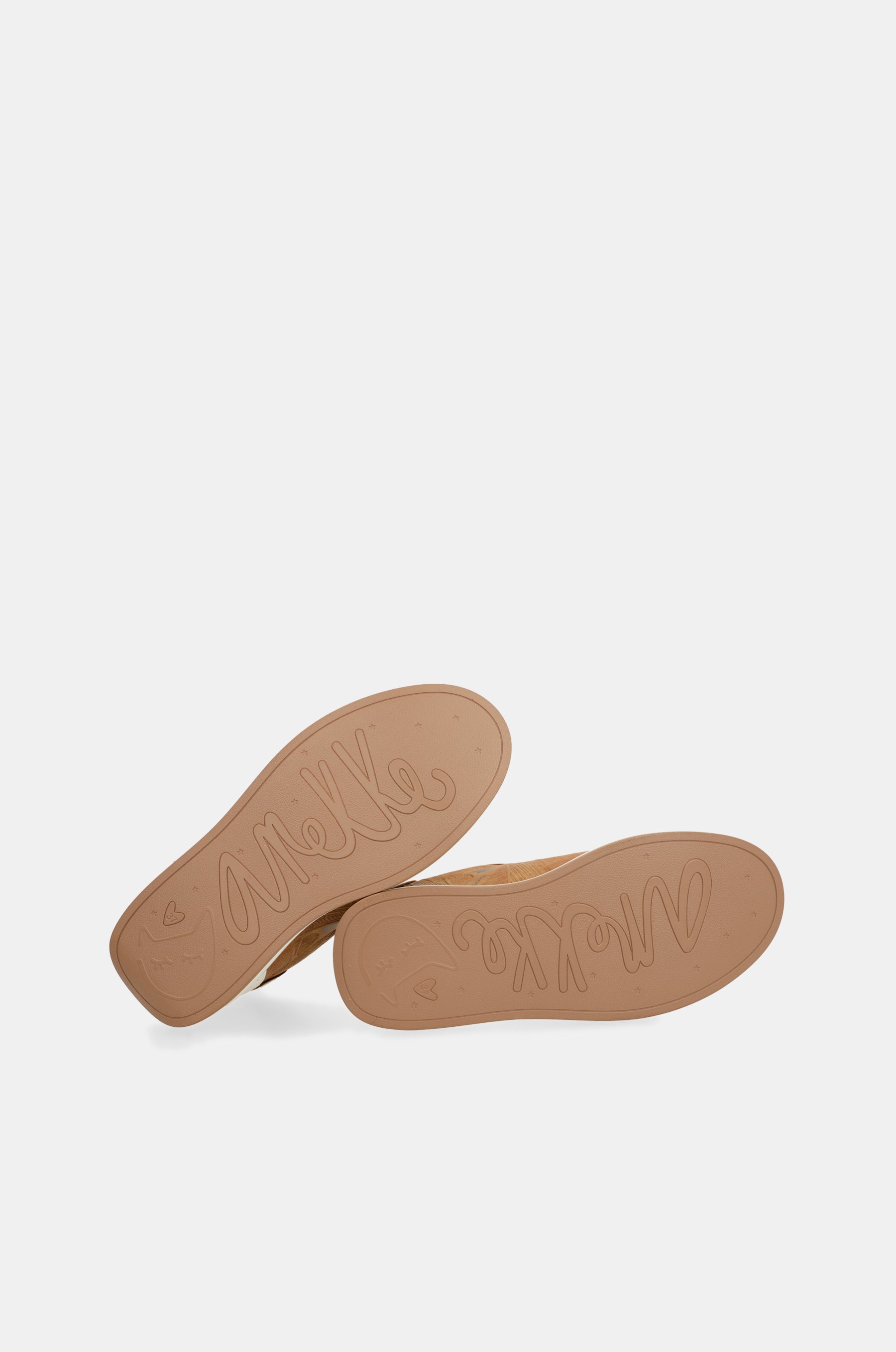Baskets Peace & Love. marron