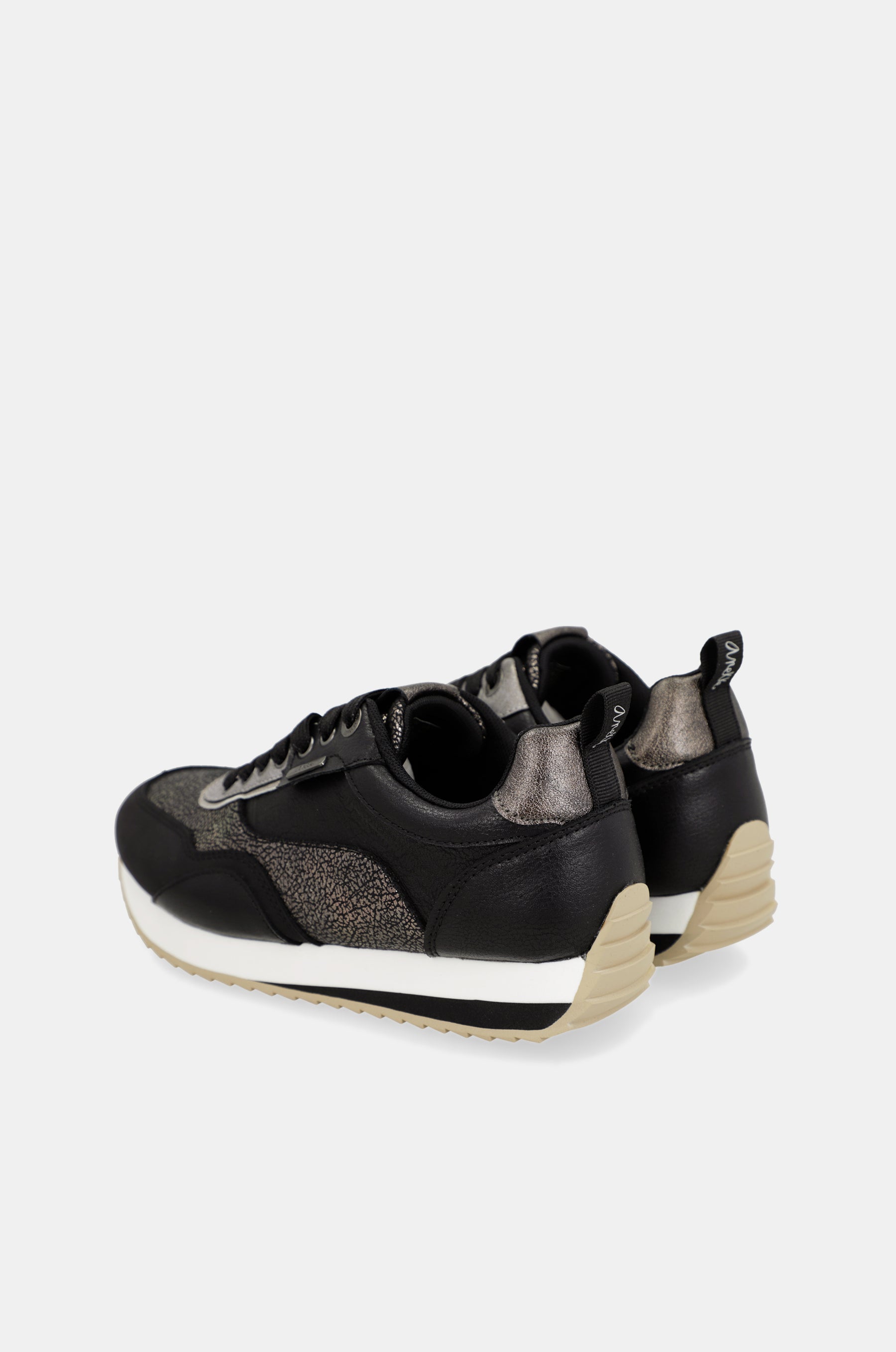Baskets Travel, noir