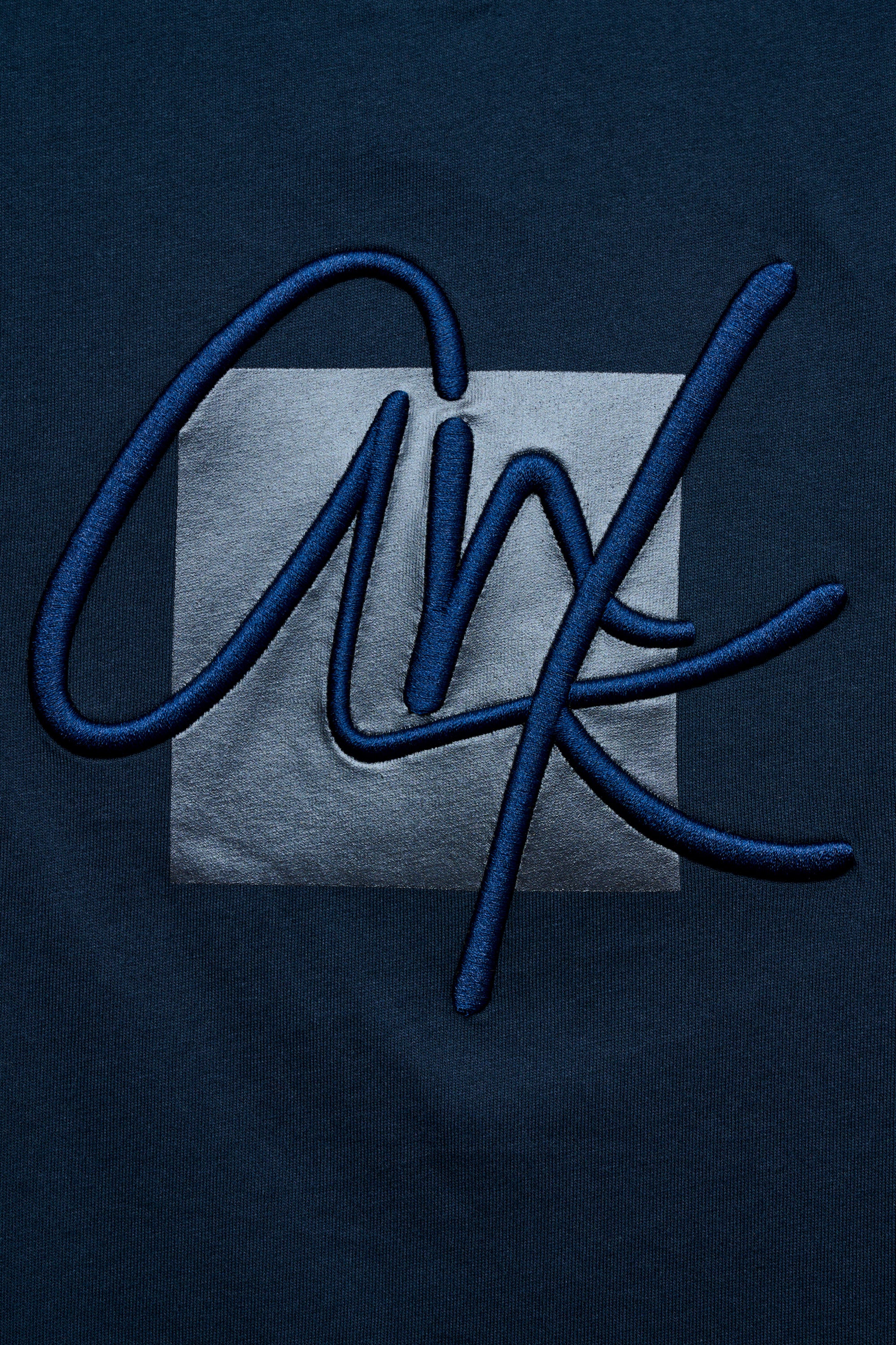 T-shirt à manches bouffantes bleu marine