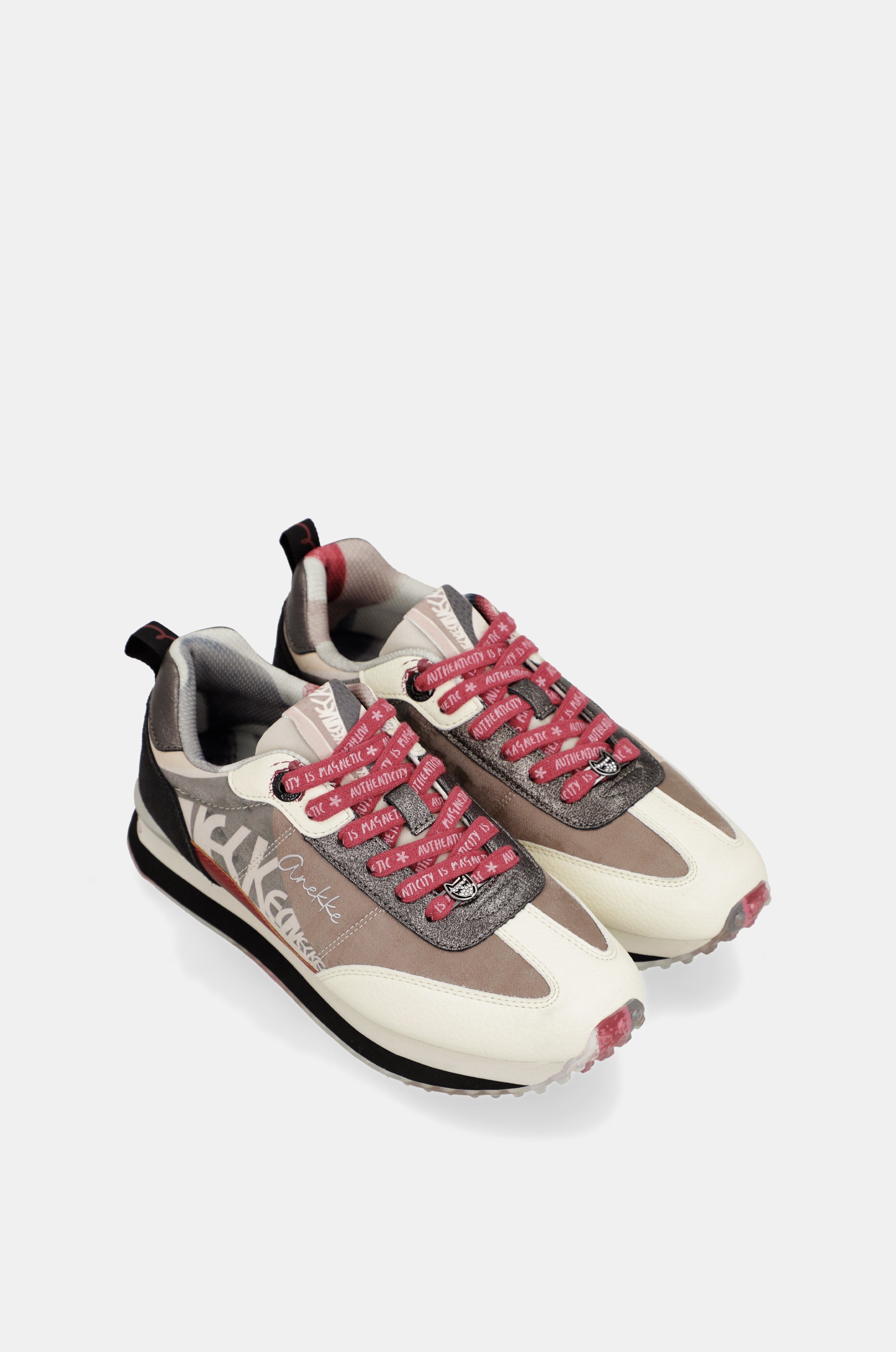 Sneakers roses et blancs