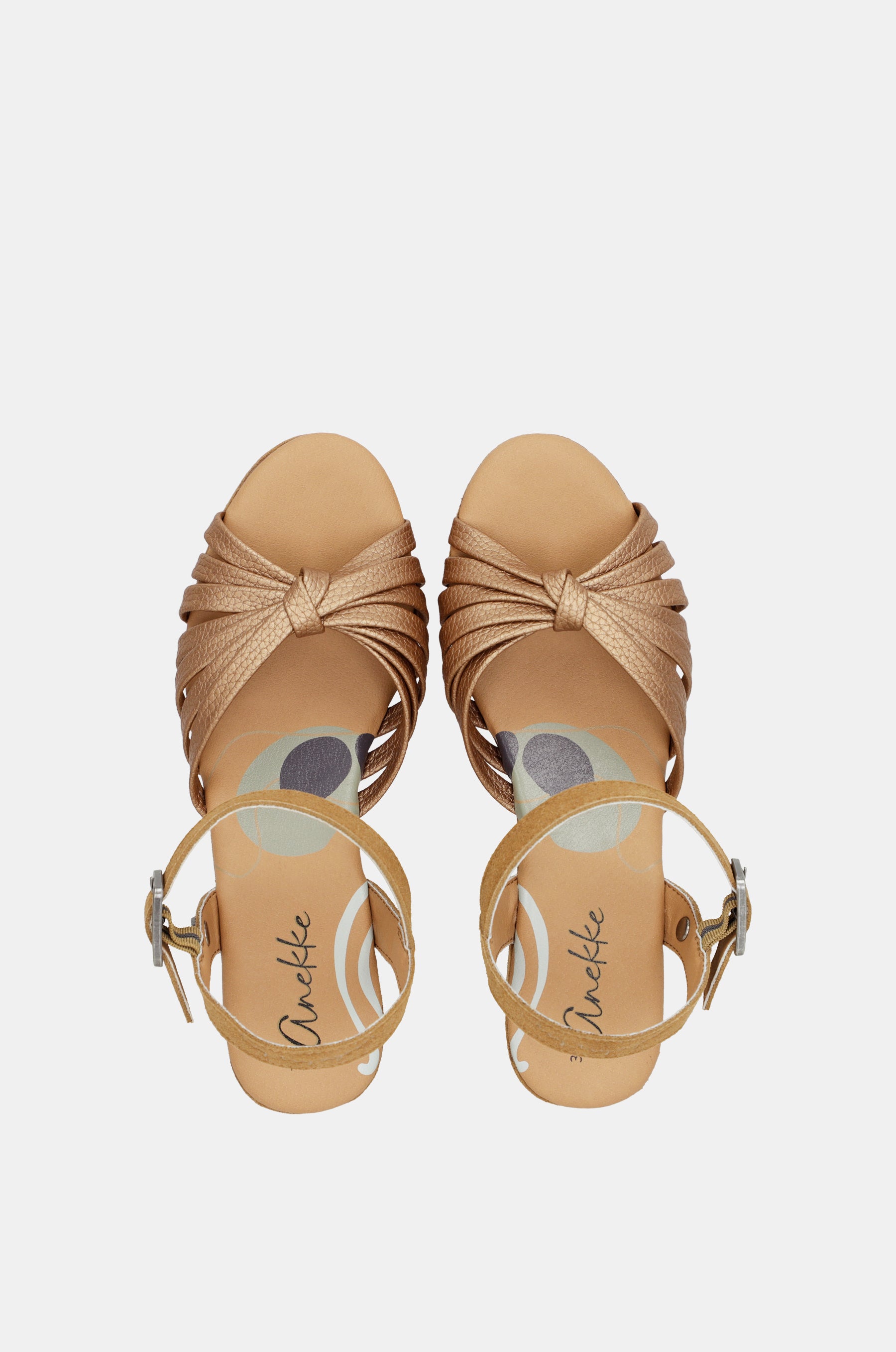 Sandales croisées couleur cannelle Gaia