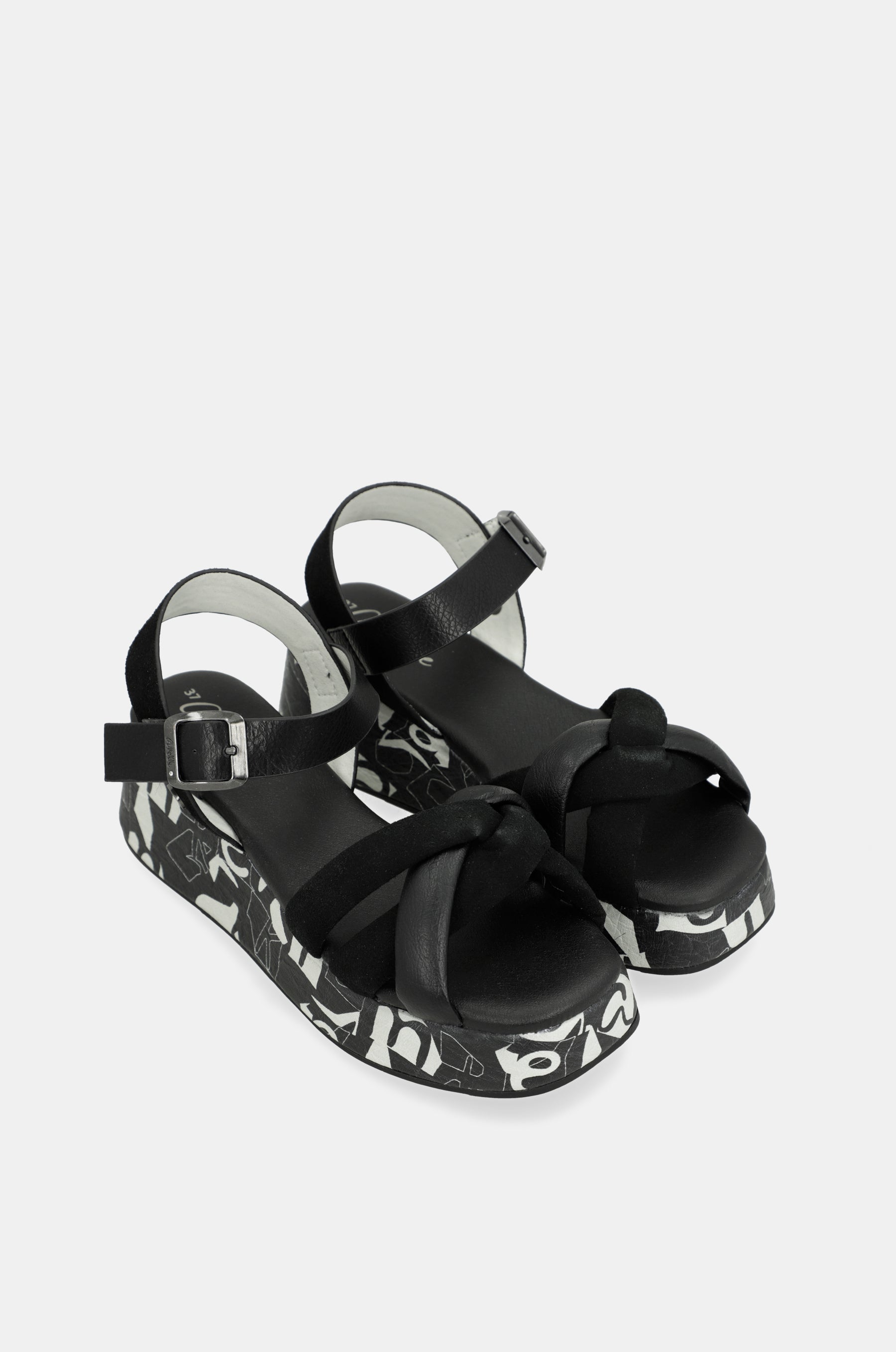 Sandales à plateforme noires et blanches