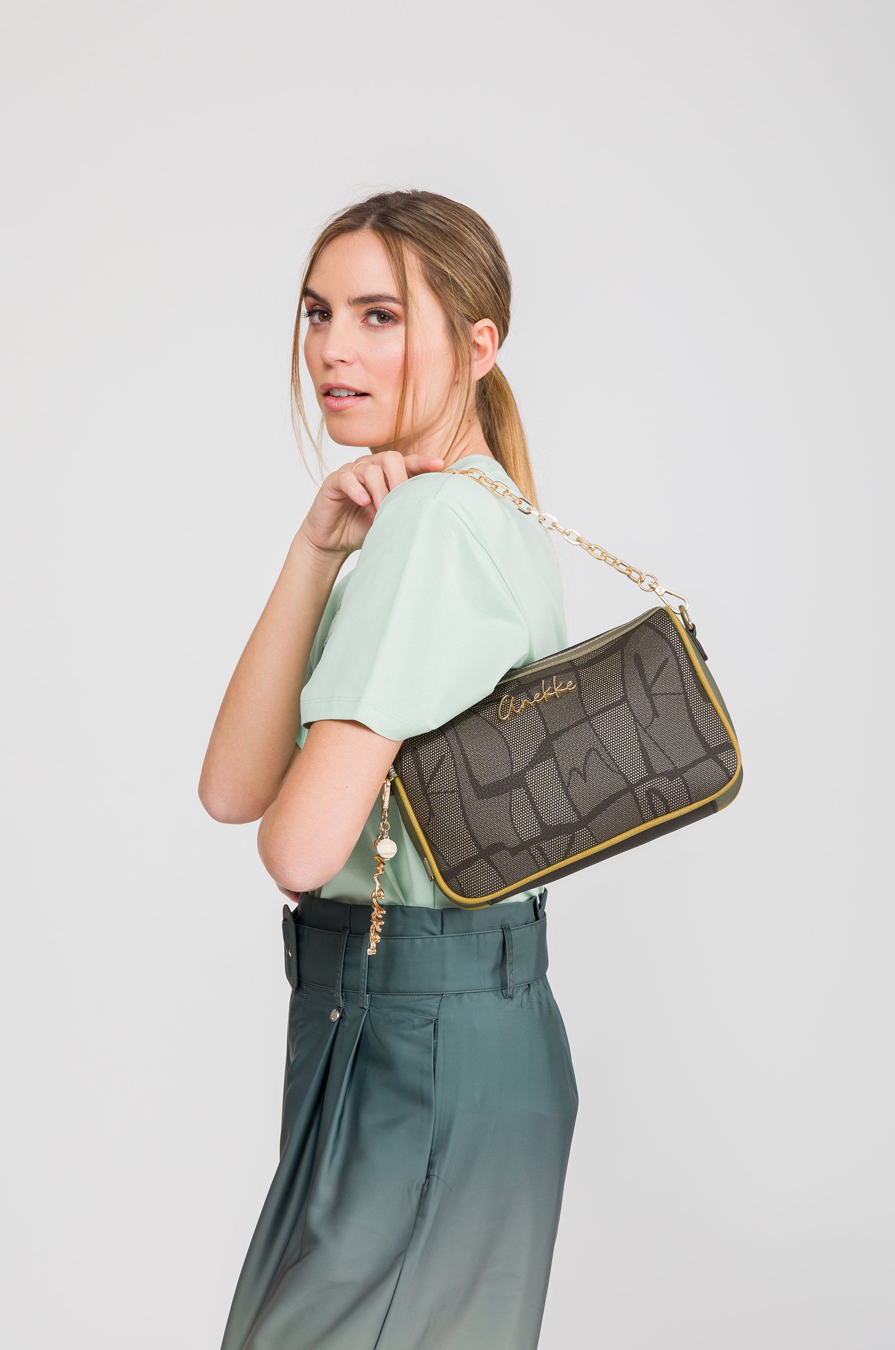 Sac à bandoulière Essentials marron