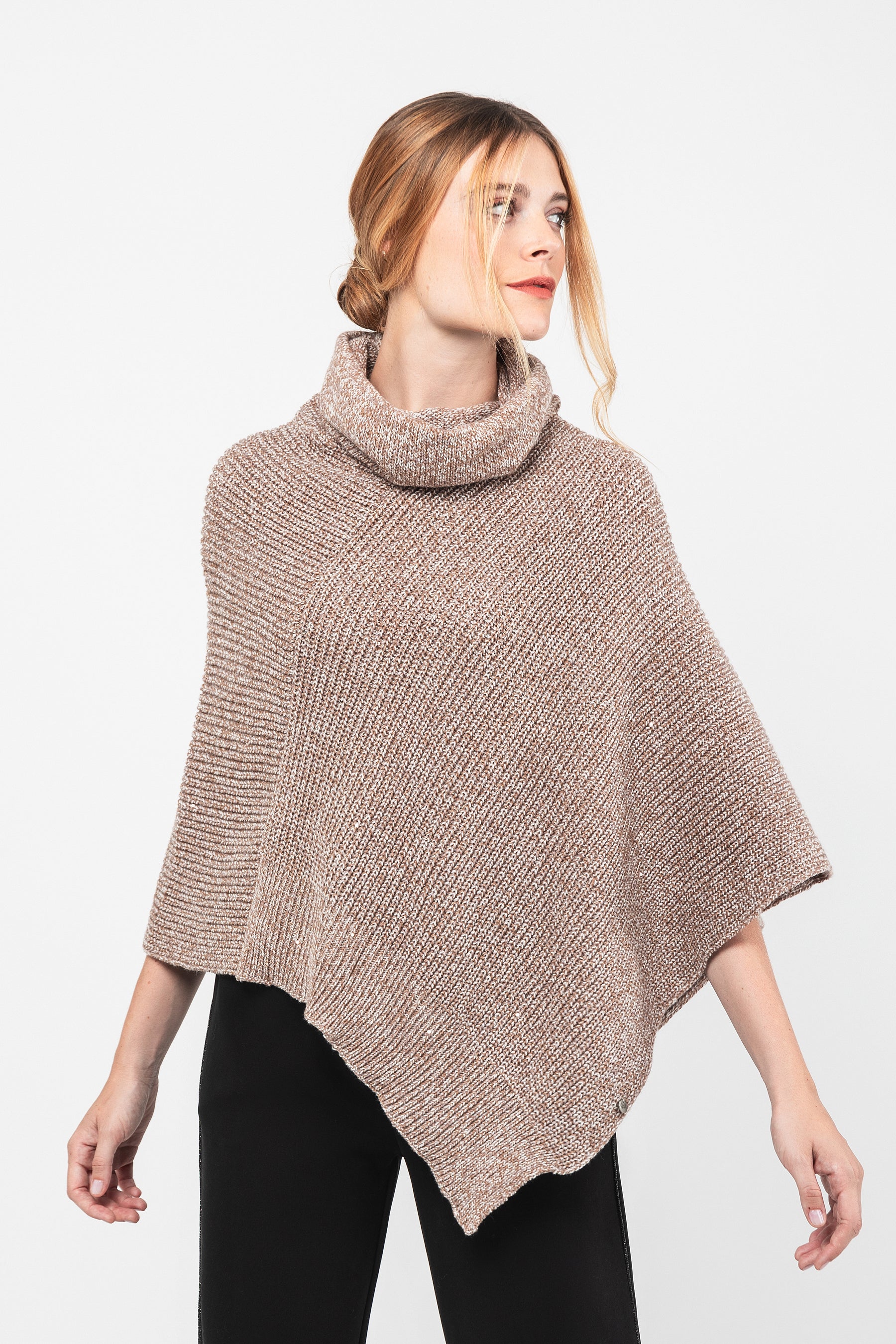 Poncho à col montant beige