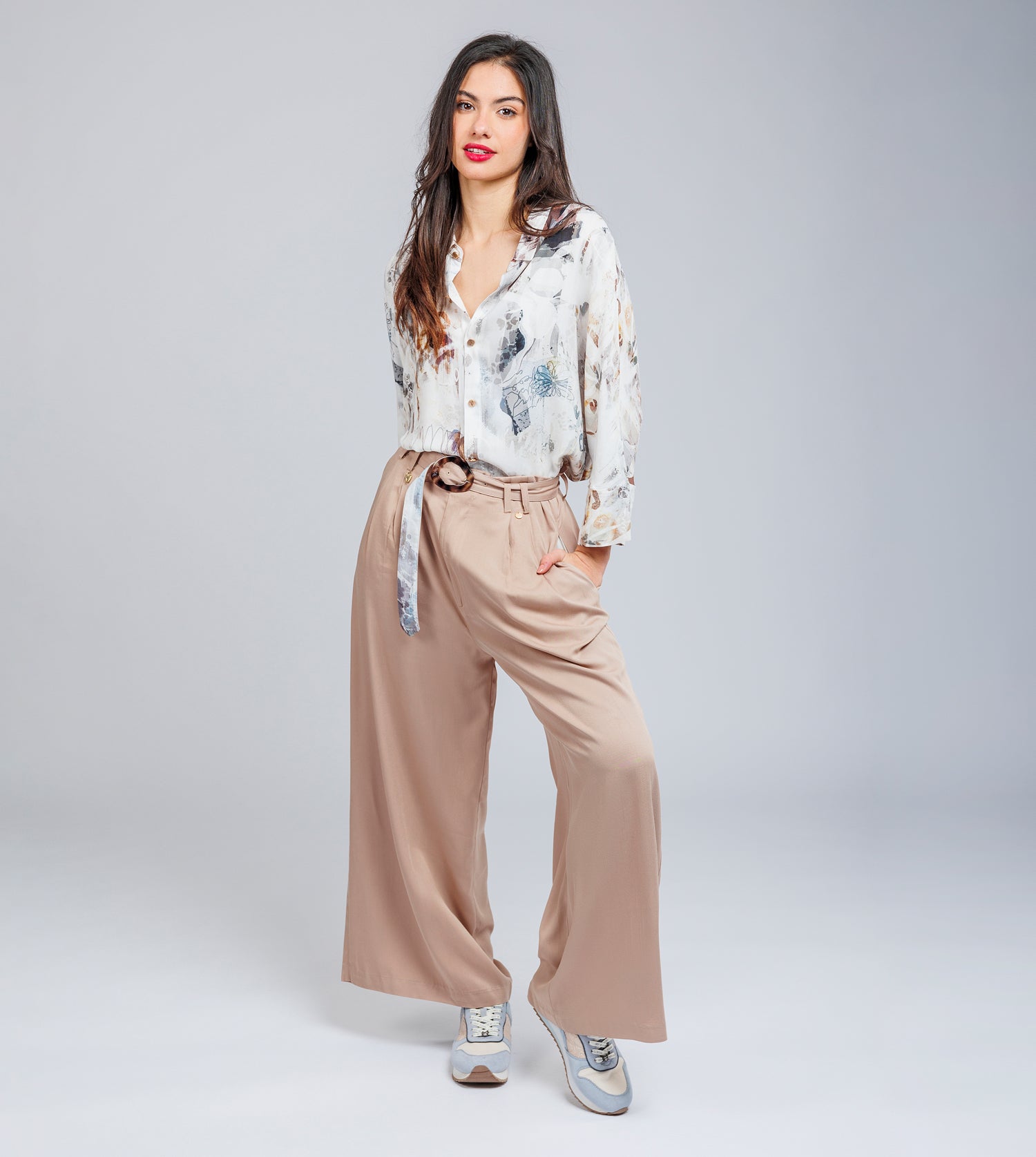 Pantalon couleur taupe