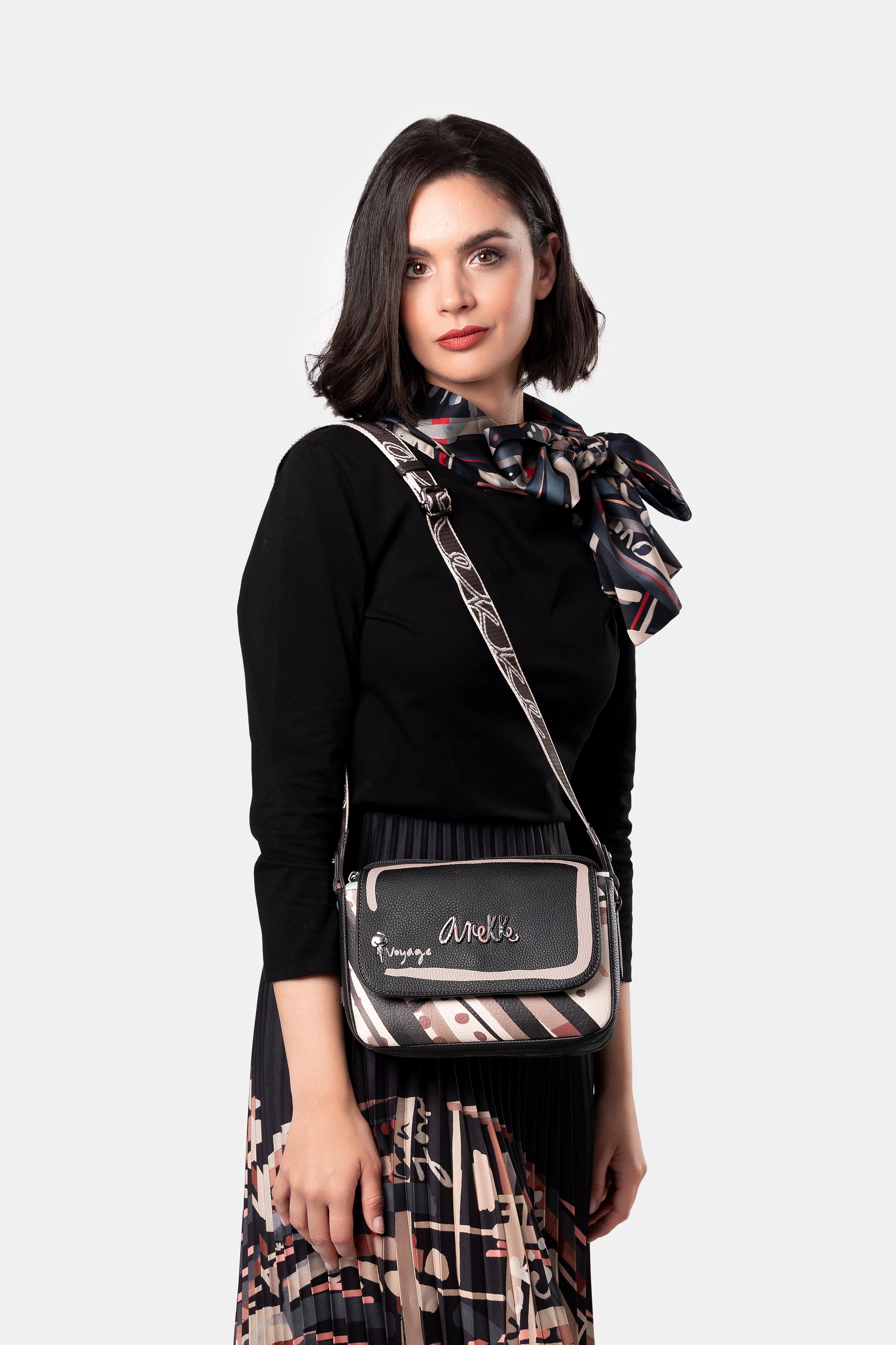 Sac bandoulière à rabat ovale Parisian