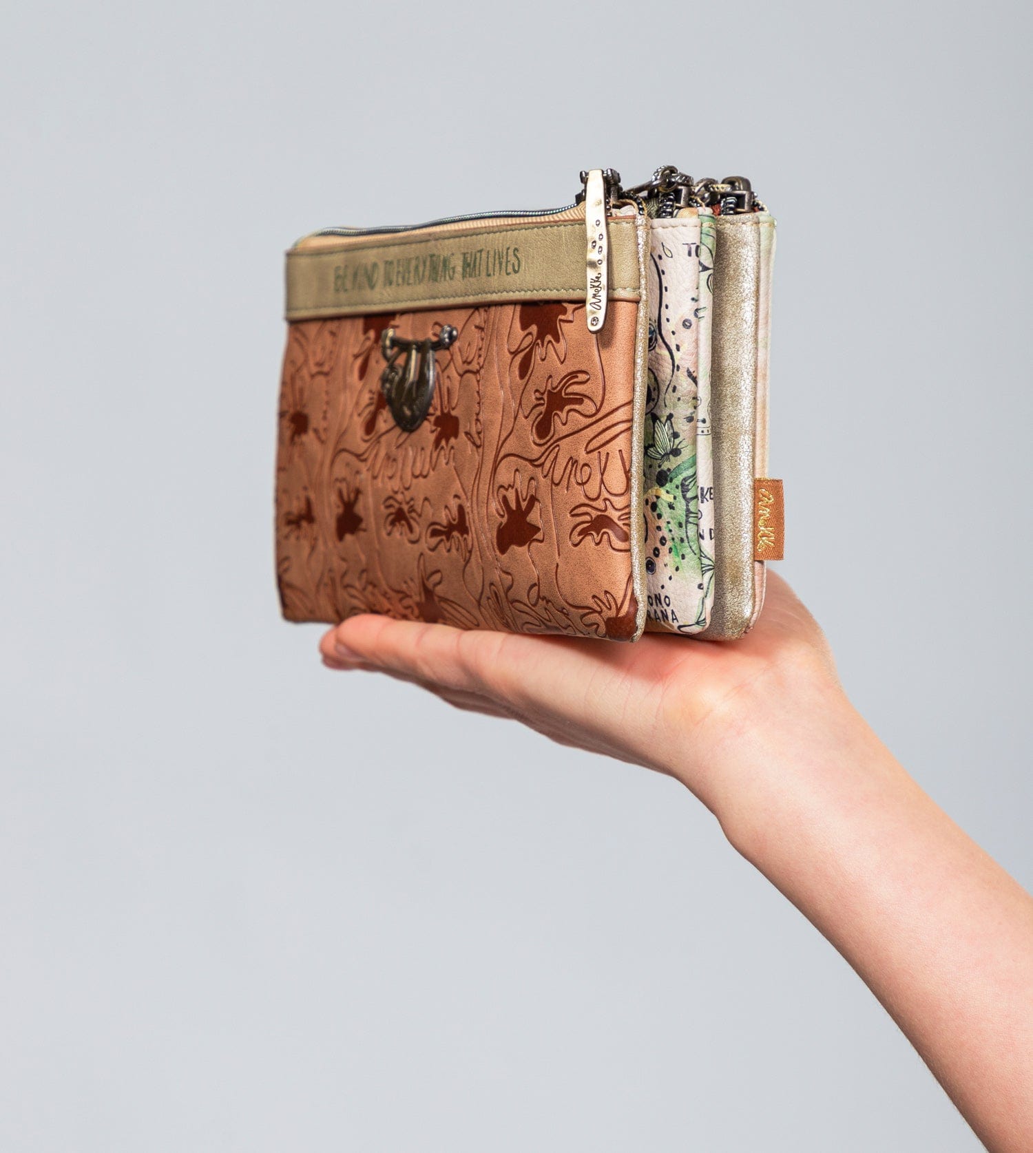 Amazonia Crayer Case