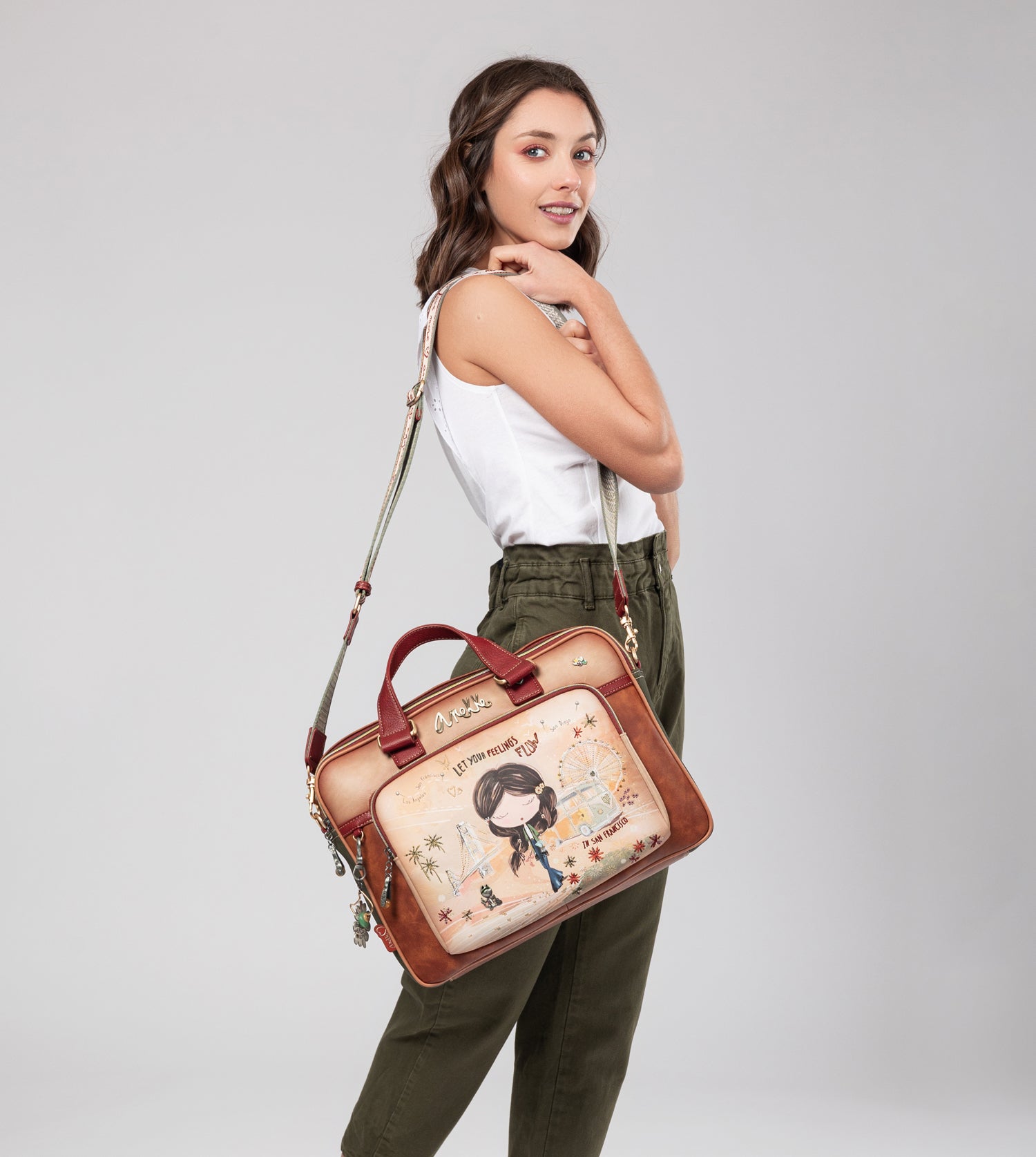 Porte-documents camel Peace & Love