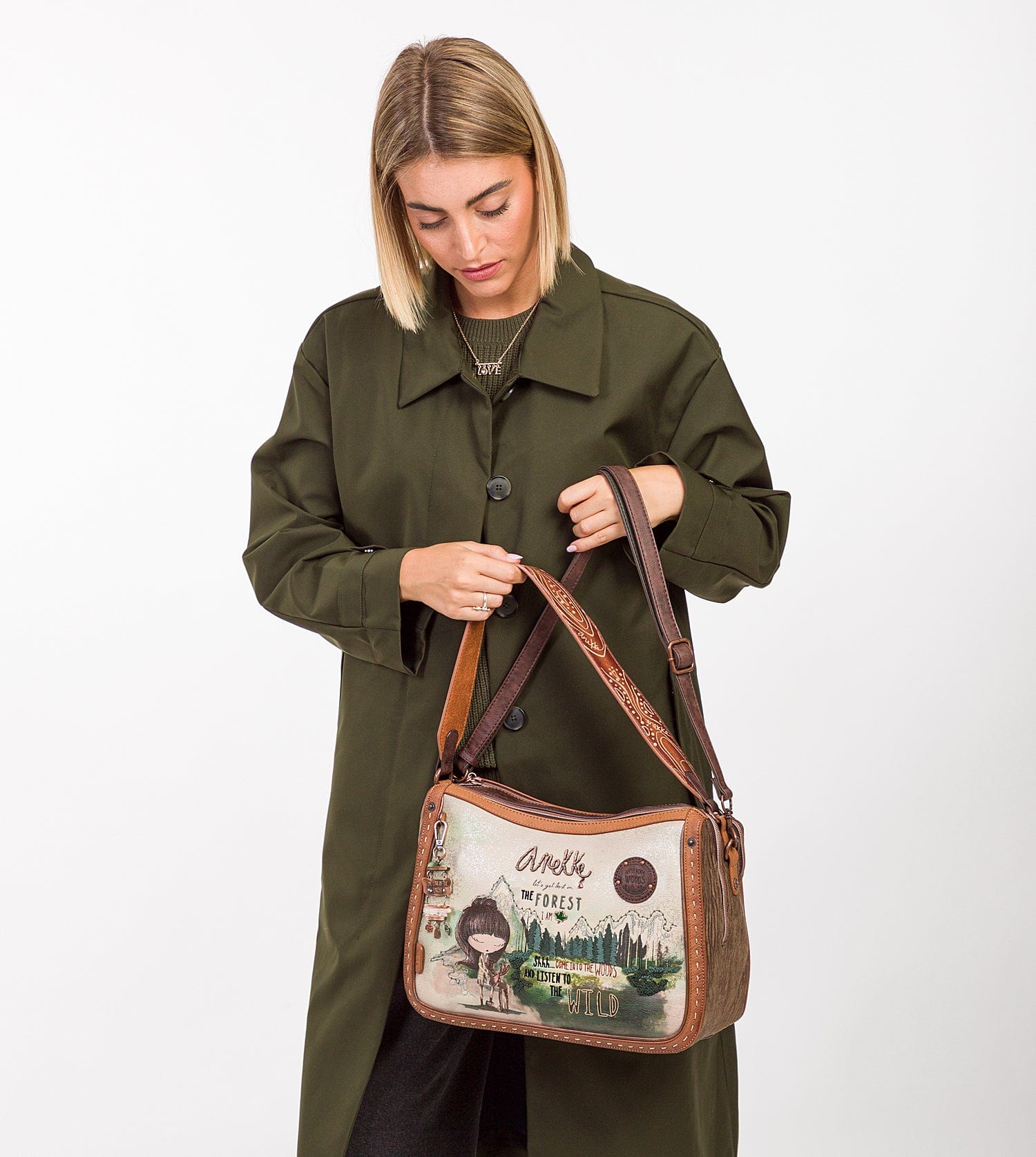 Le sac d'épaule forestier avec bandoulière