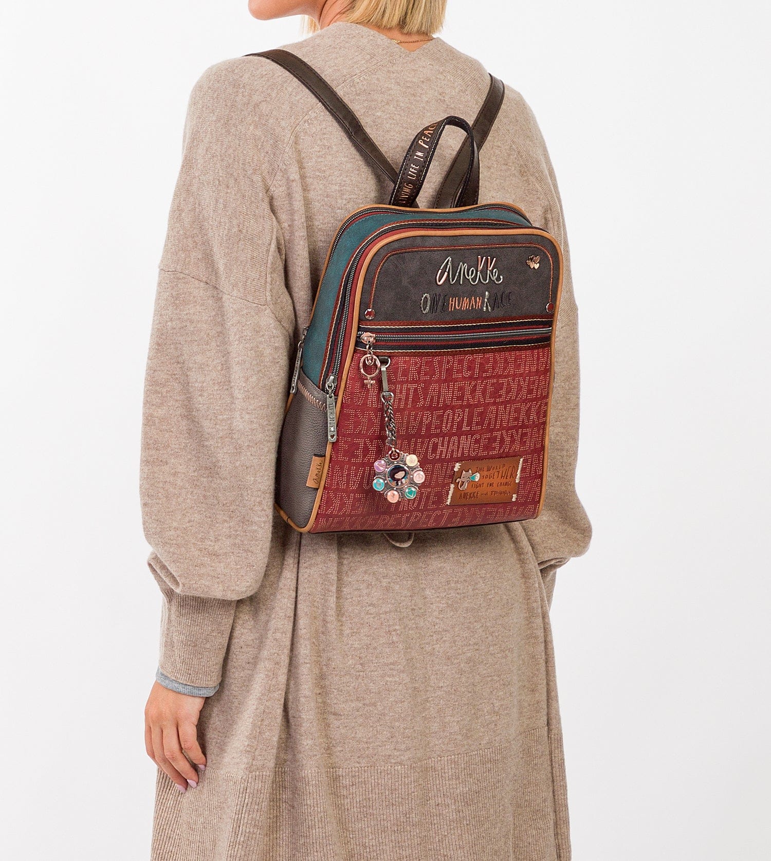 Respecter le sac à dos à double compartiment