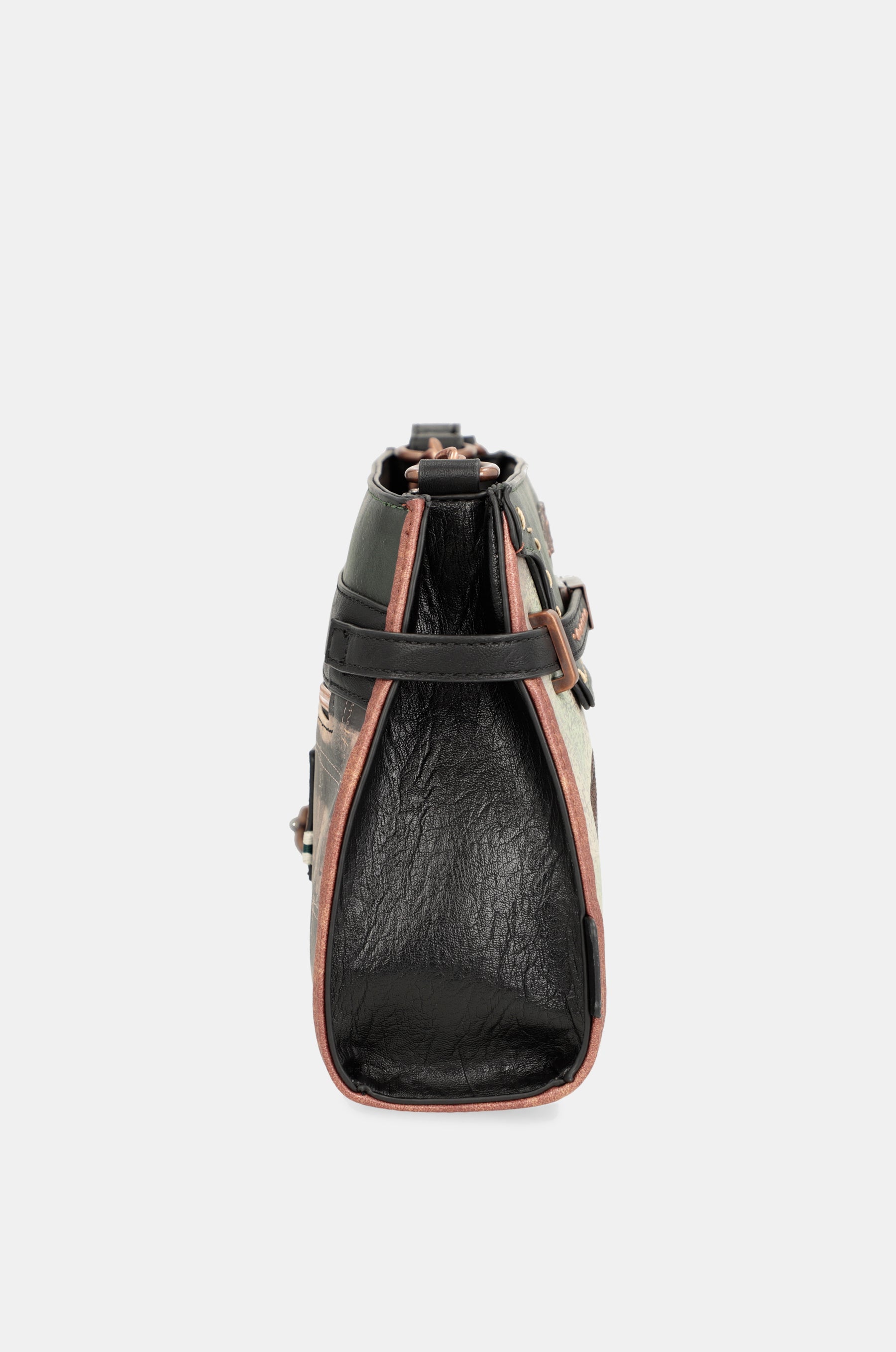 Le sac d'épaule forestier avec des applications métalliques