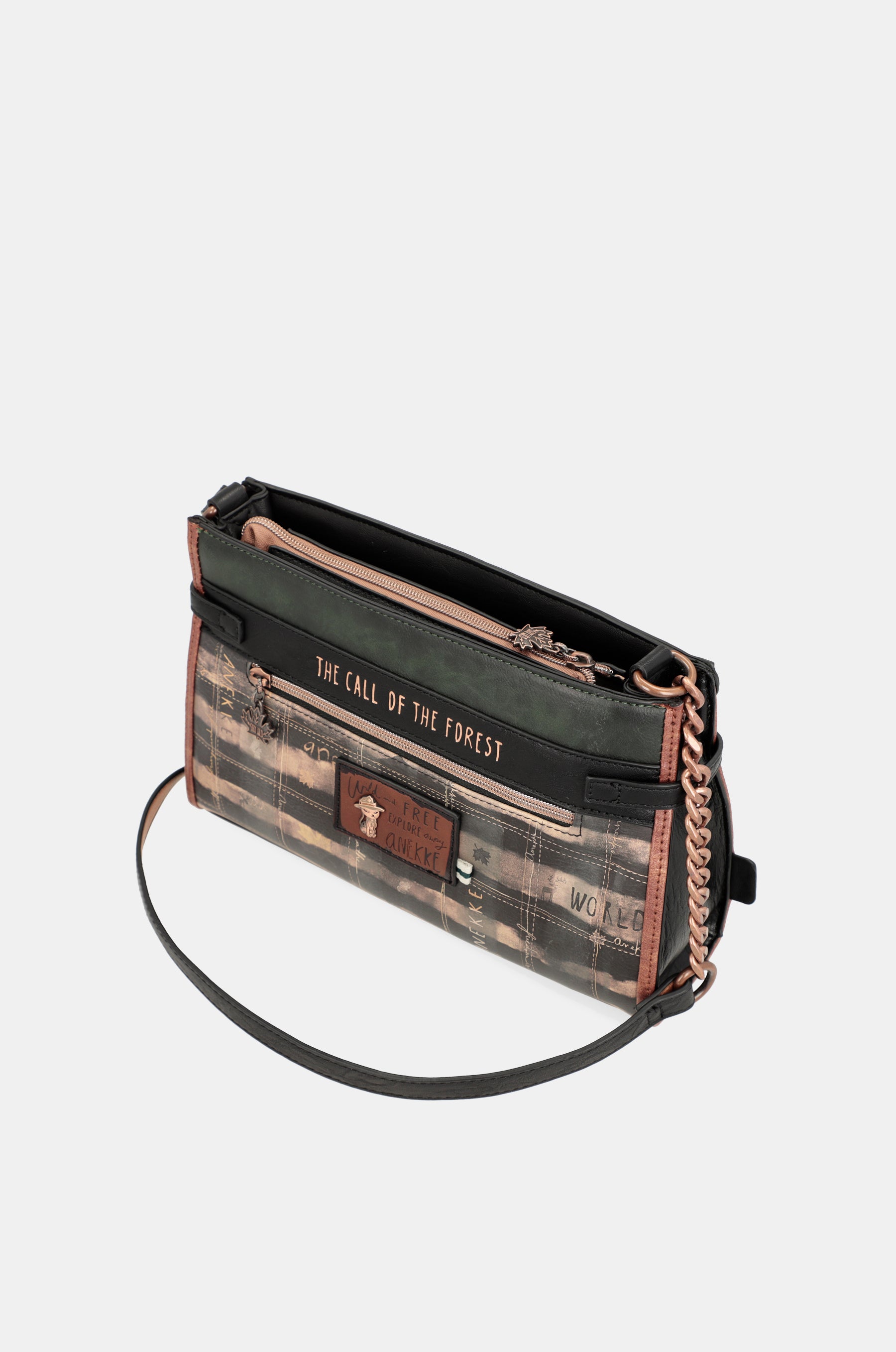 Le sac d'épaule forestier avec des applications métalliques