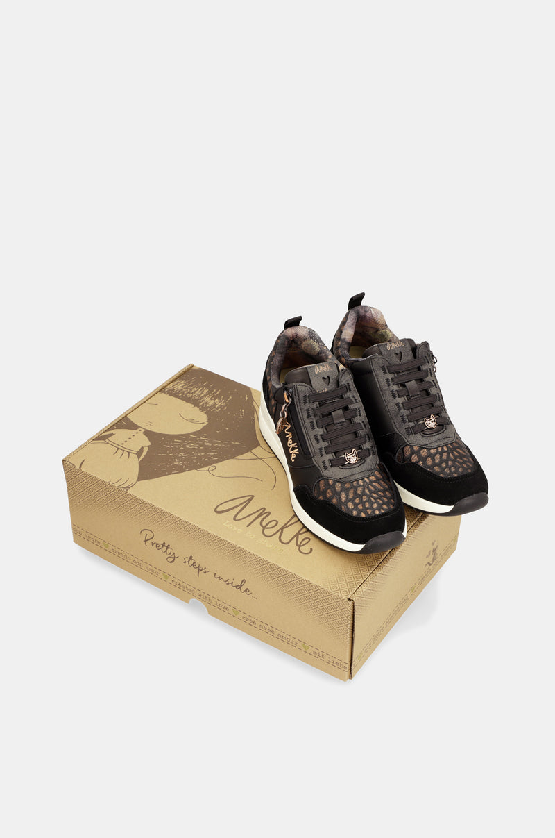 Baskets à talon compensé Dreams, noir