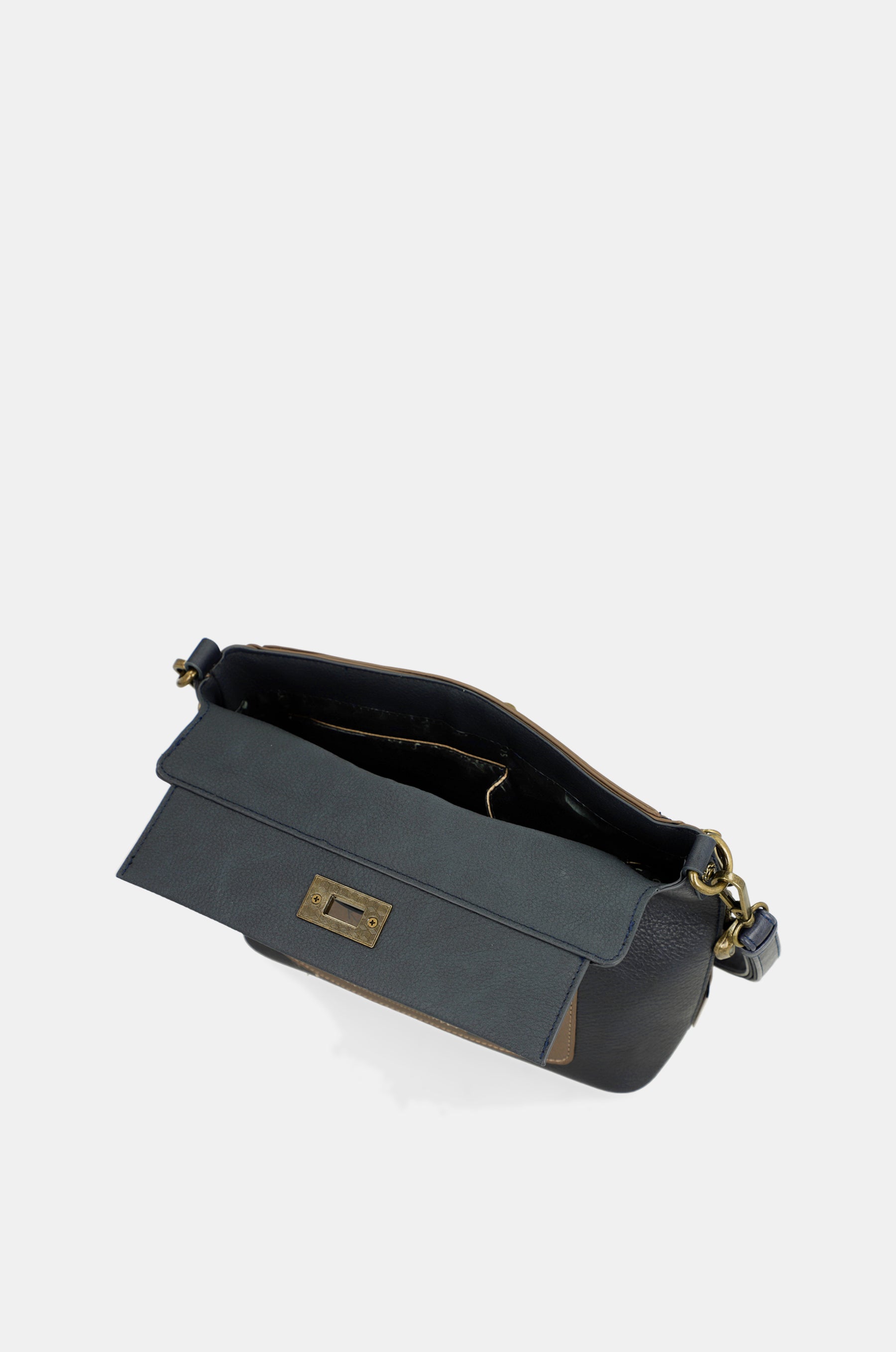 Sac bandoulière à rabat et anse Studio