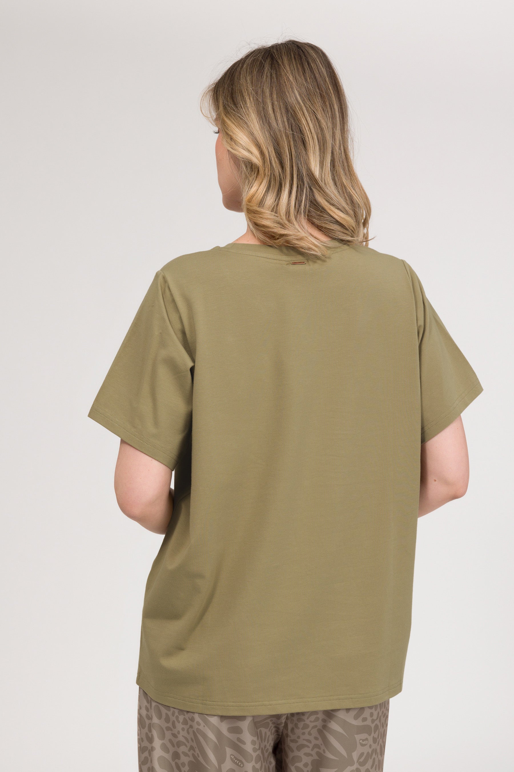 T-shirt vert avec logo