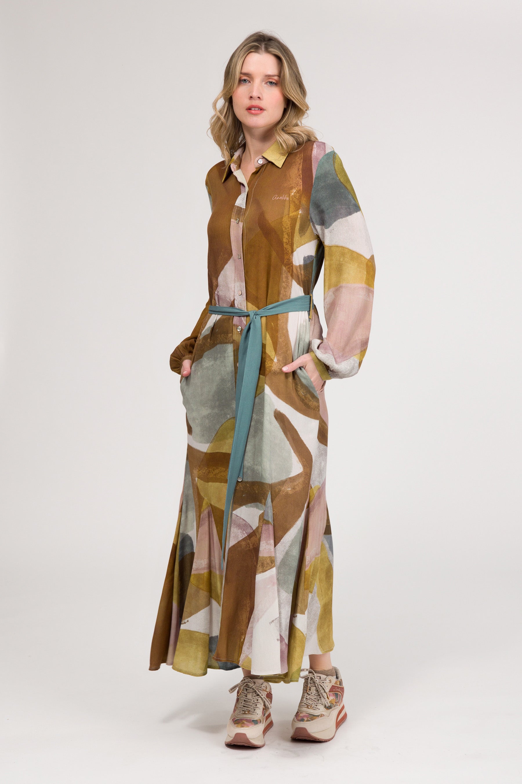 Robe à manches longues midi