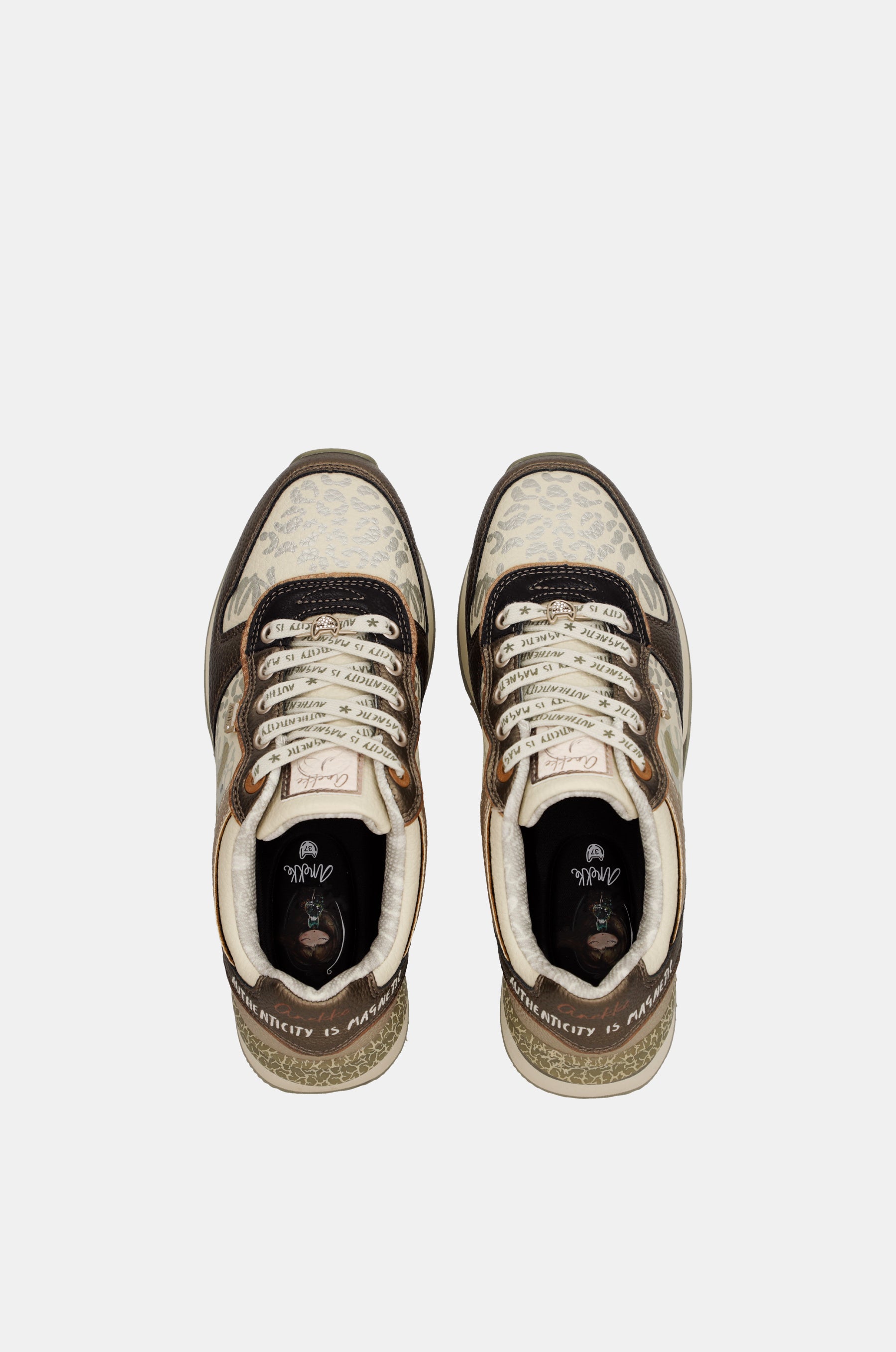 Sneakers beige et cuivrés