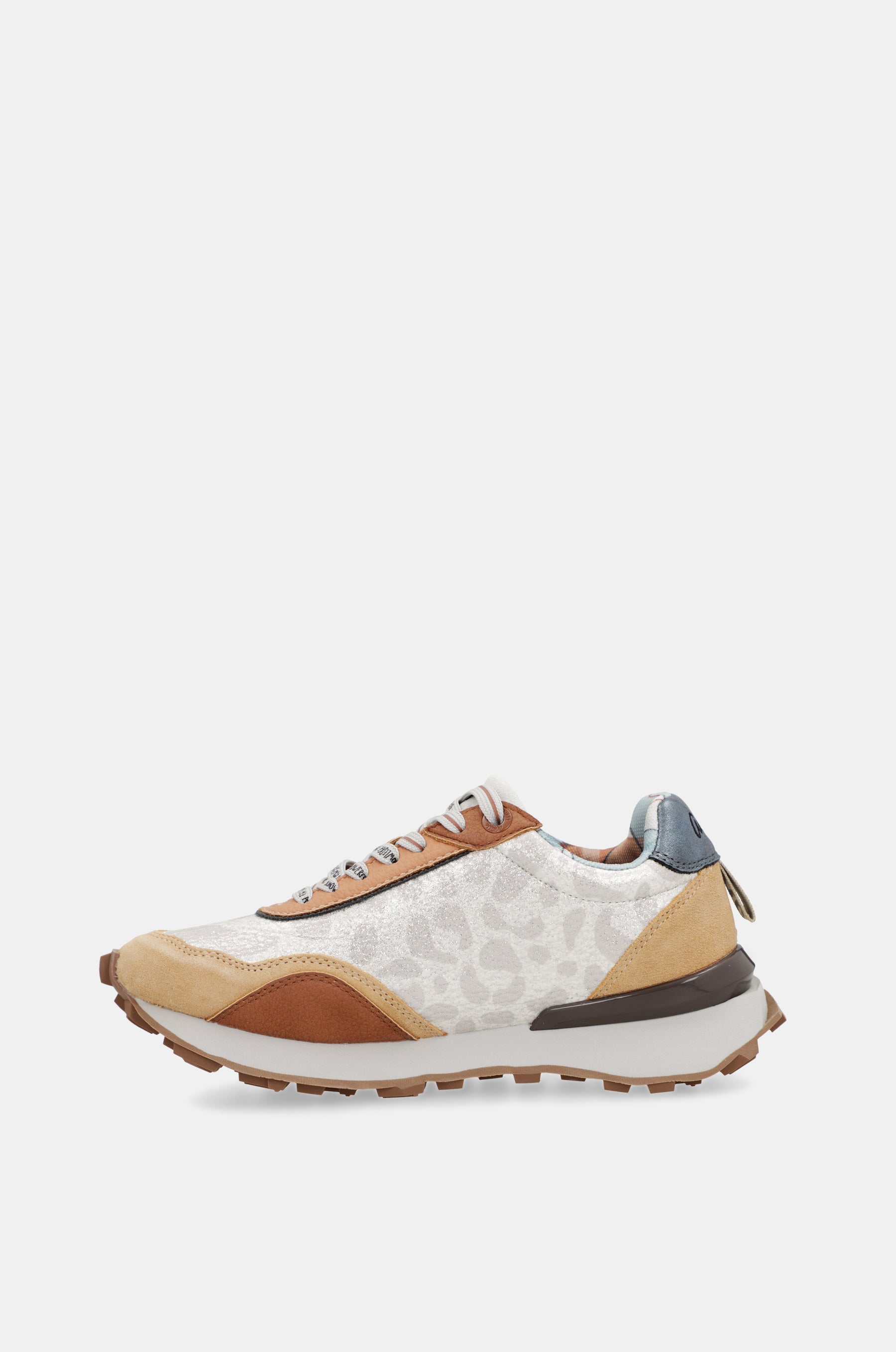 Sneakers beige et orange