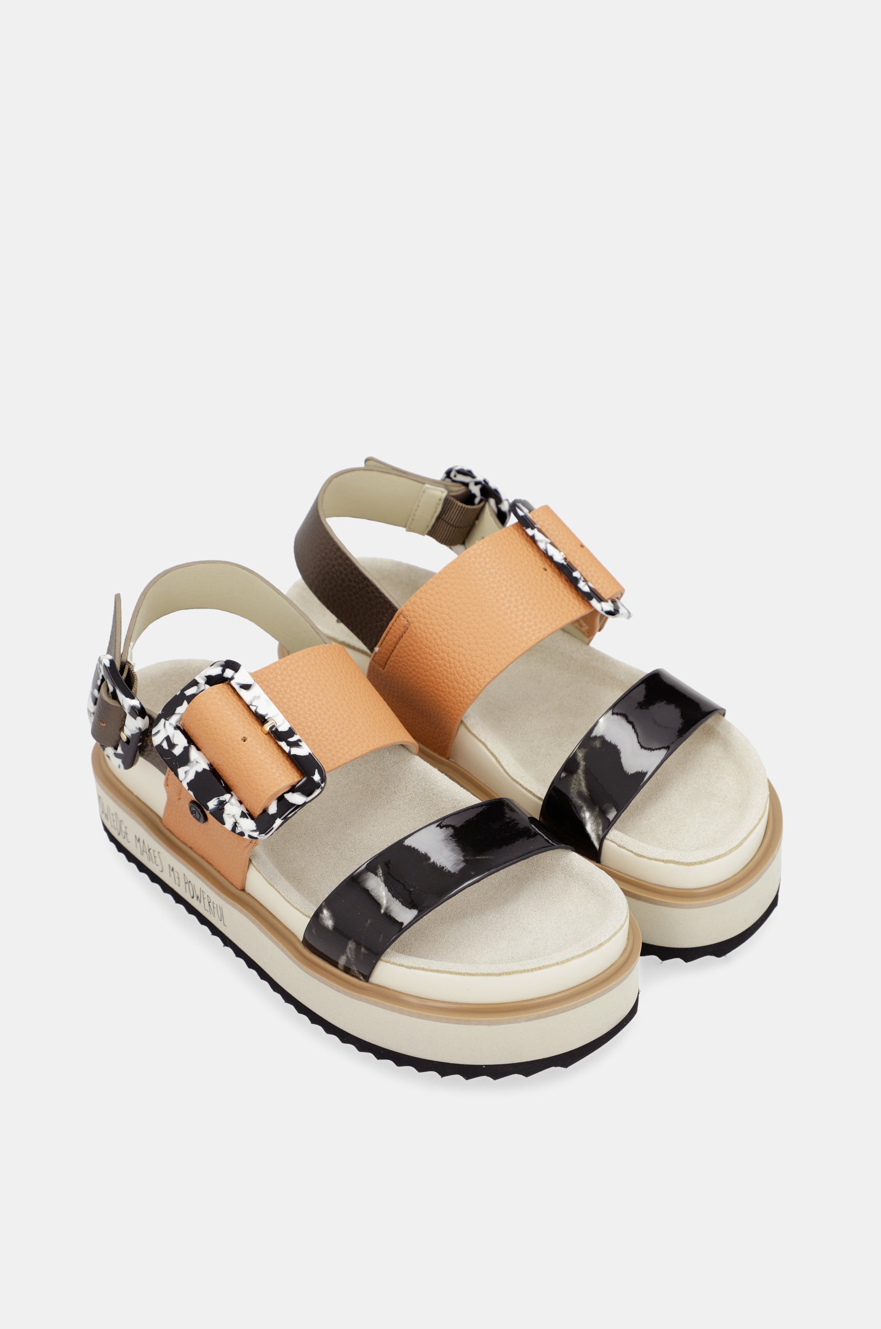 Sandales à plateforme orange et noires