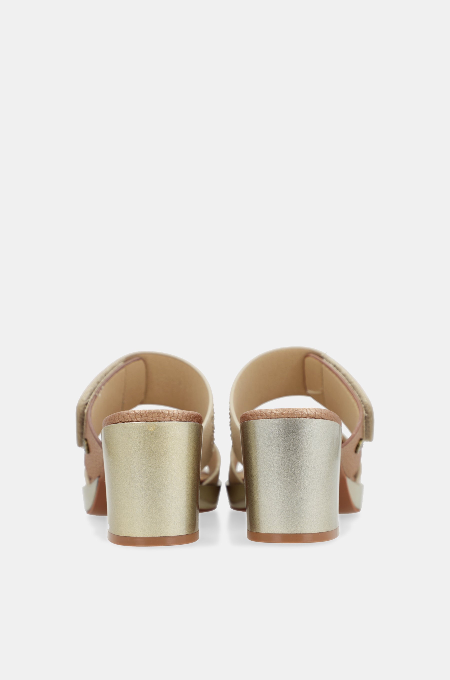 Sandales à talon beige avec strass