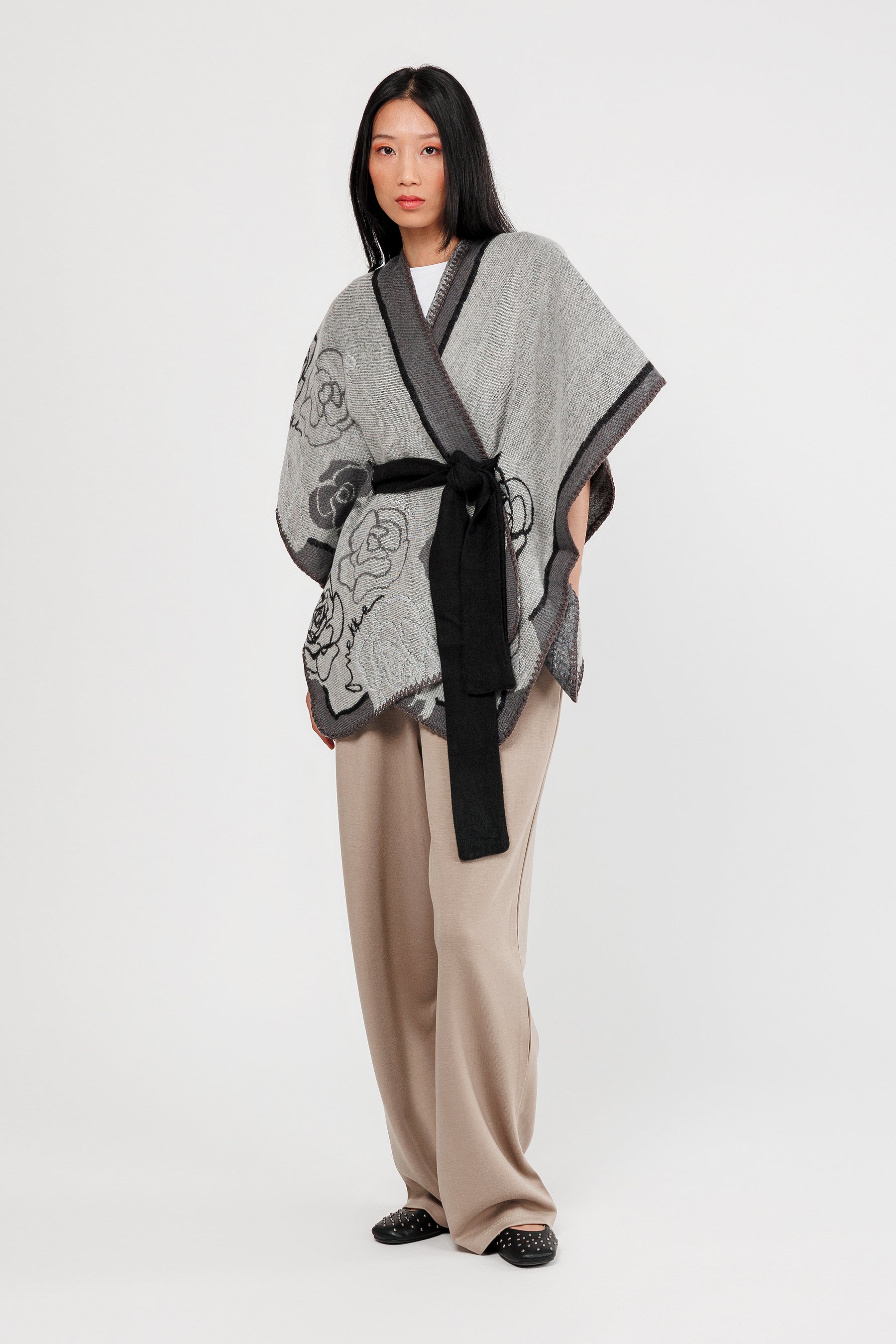 Poncho avec ceinture beige et noir