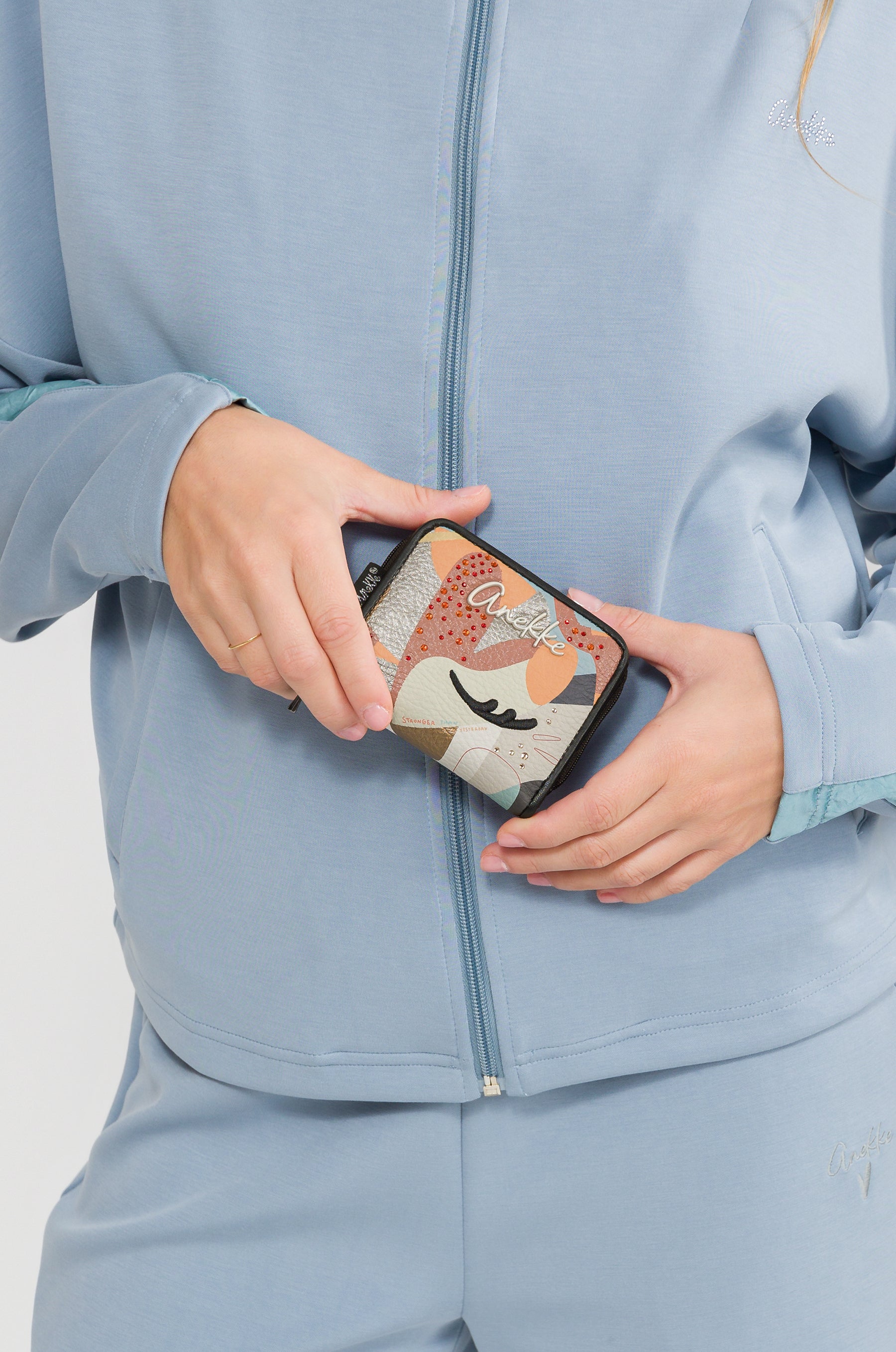 Petit portefeuille rigide Eikon