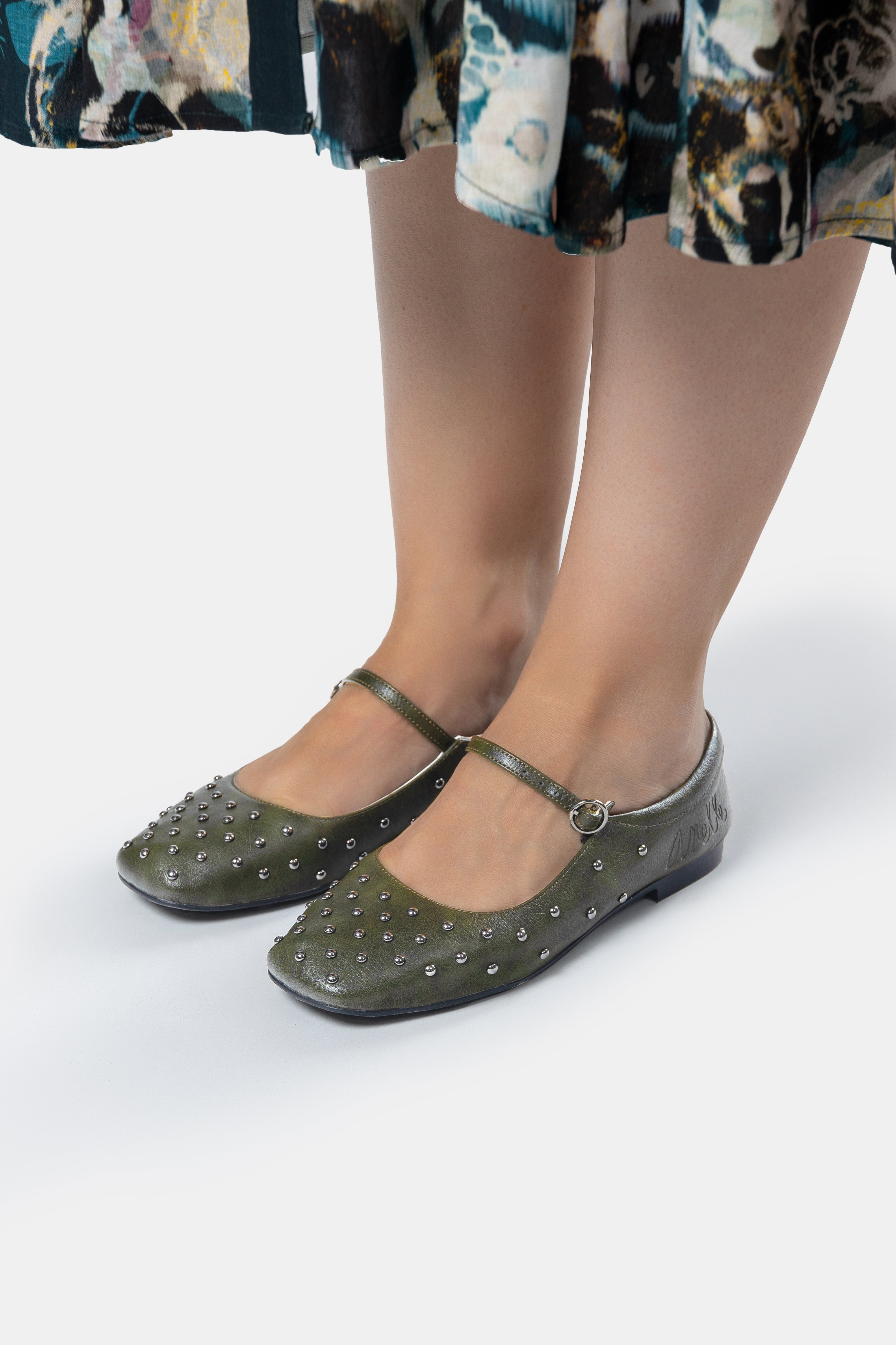 Ballerines cloutées kaki