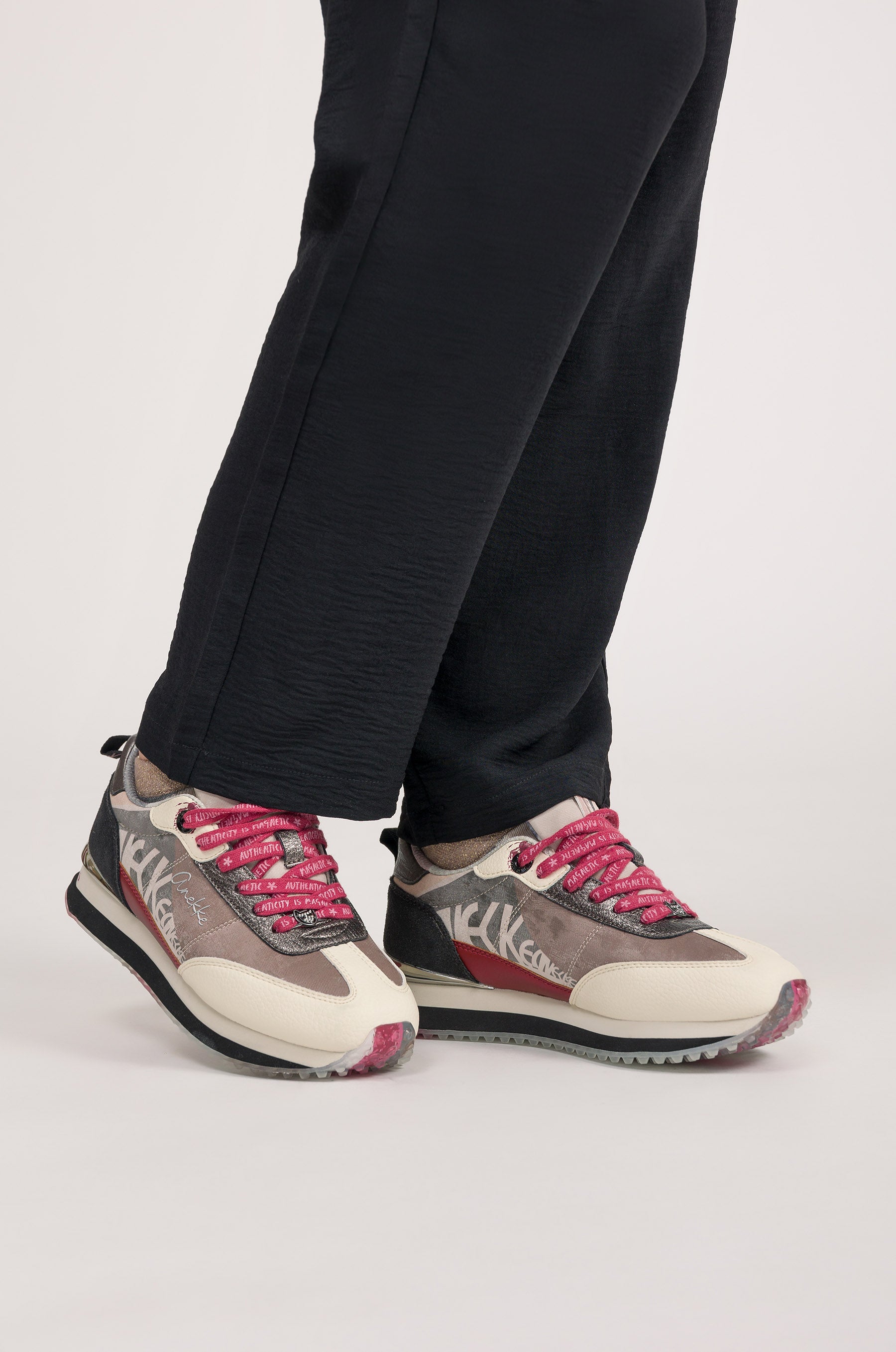 Sneakers roses et blancs