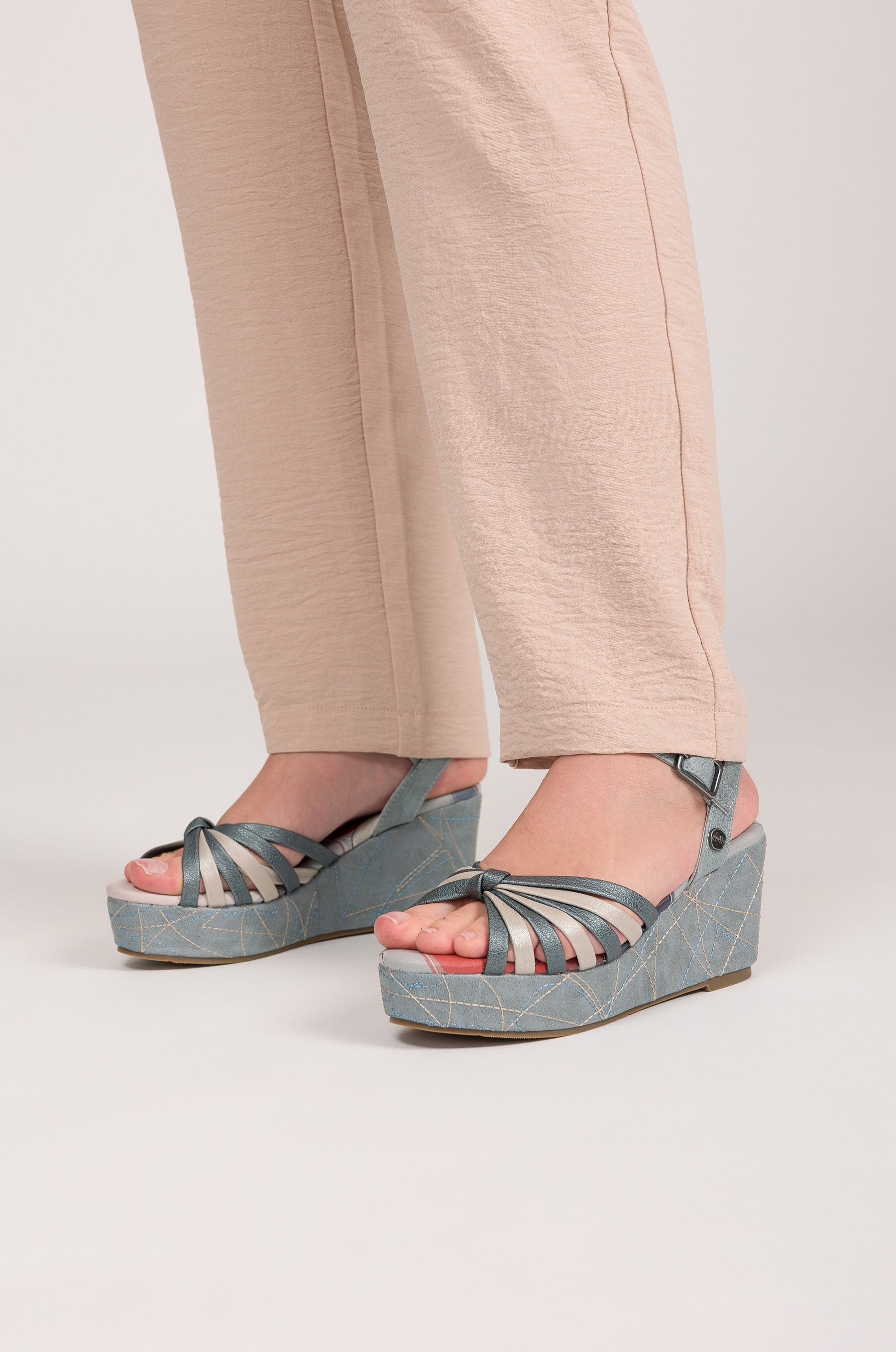 Sandales croisées bleues Auralis