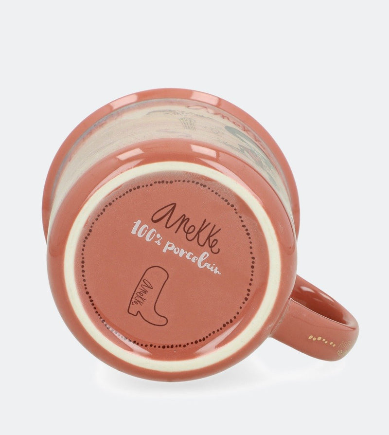 désert de la tasse en porcelaine